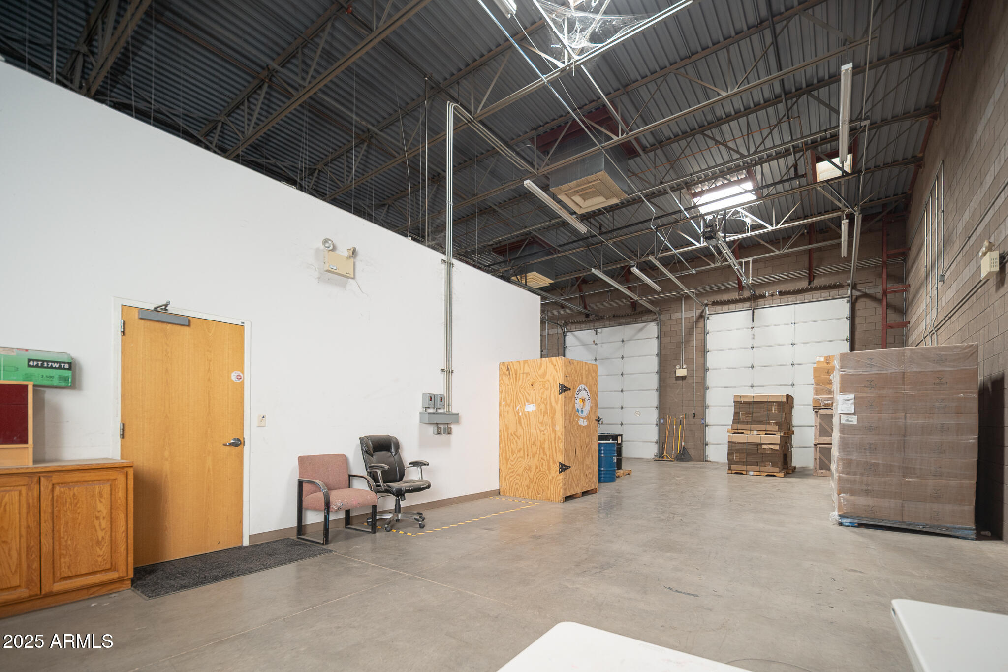 5TH & SMITH CENTER - Commercial Sale