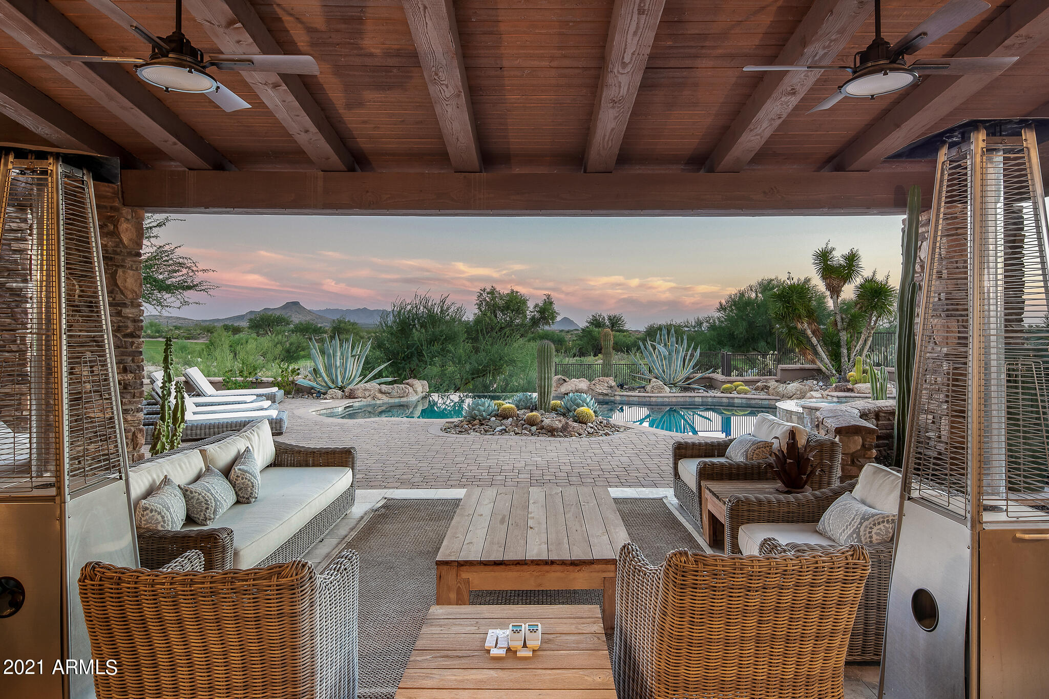 Mirabel Club - Residential