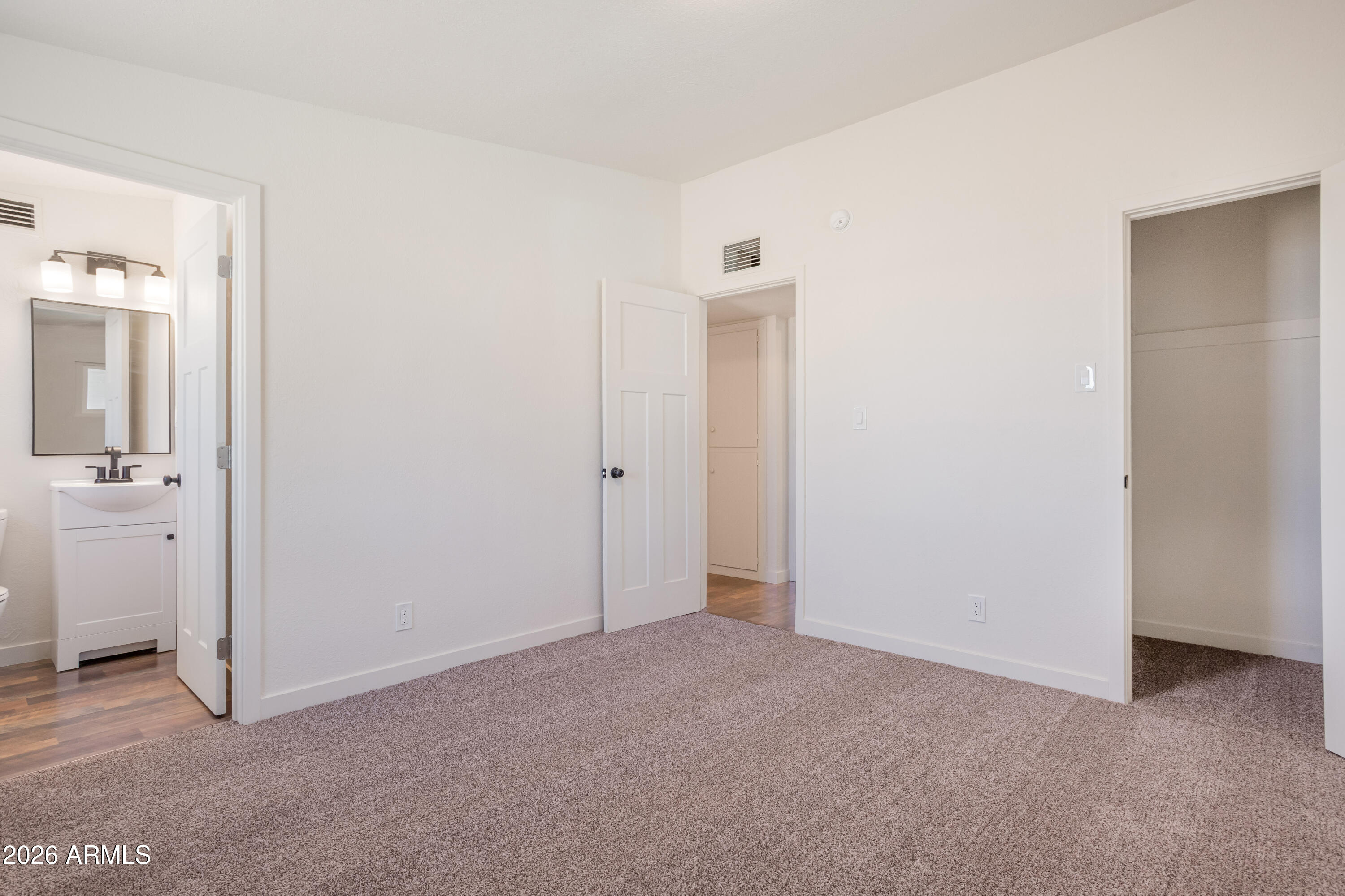 GARDEN CANYON 2 - Residential