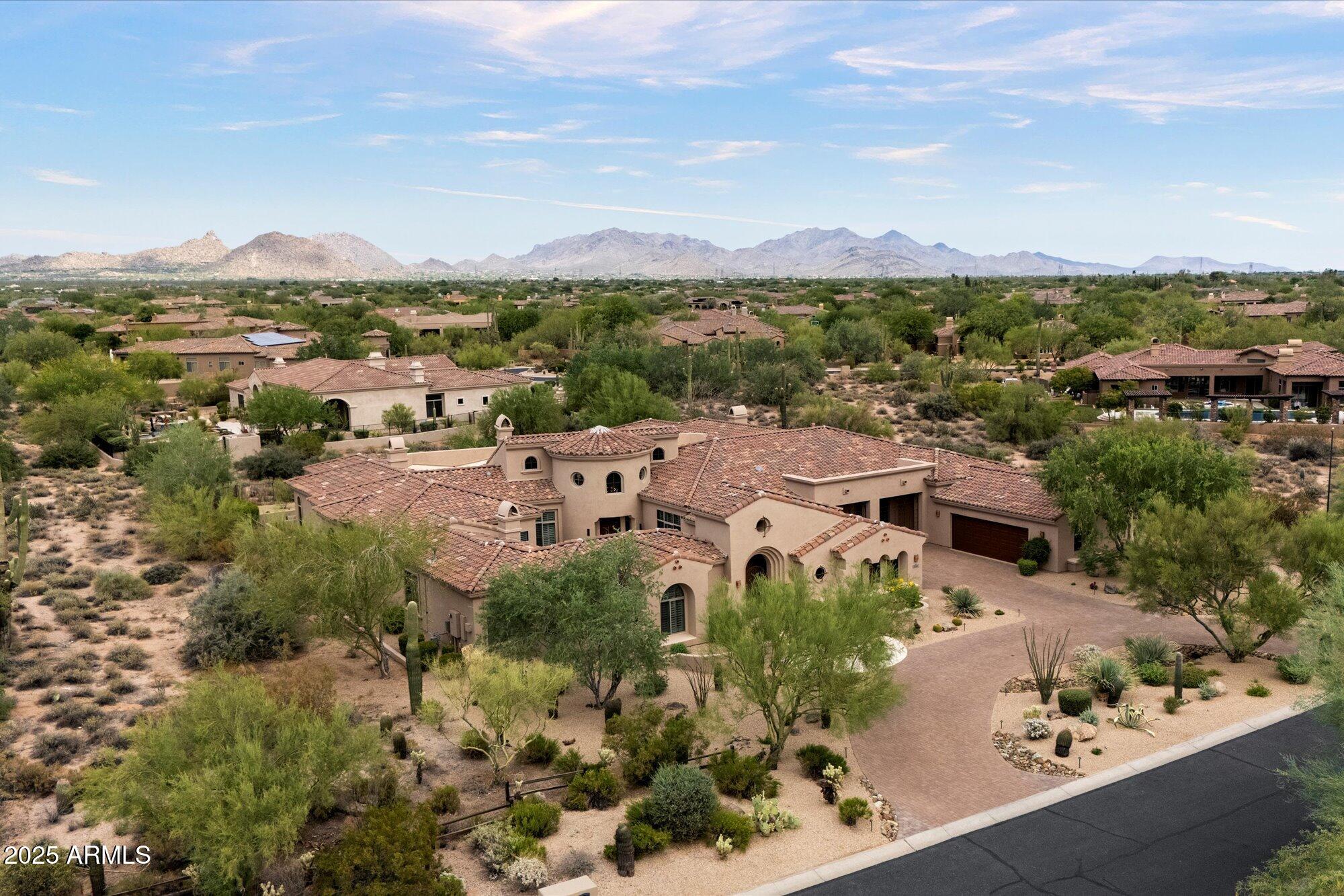 SAGUARO ESTATES - Residential