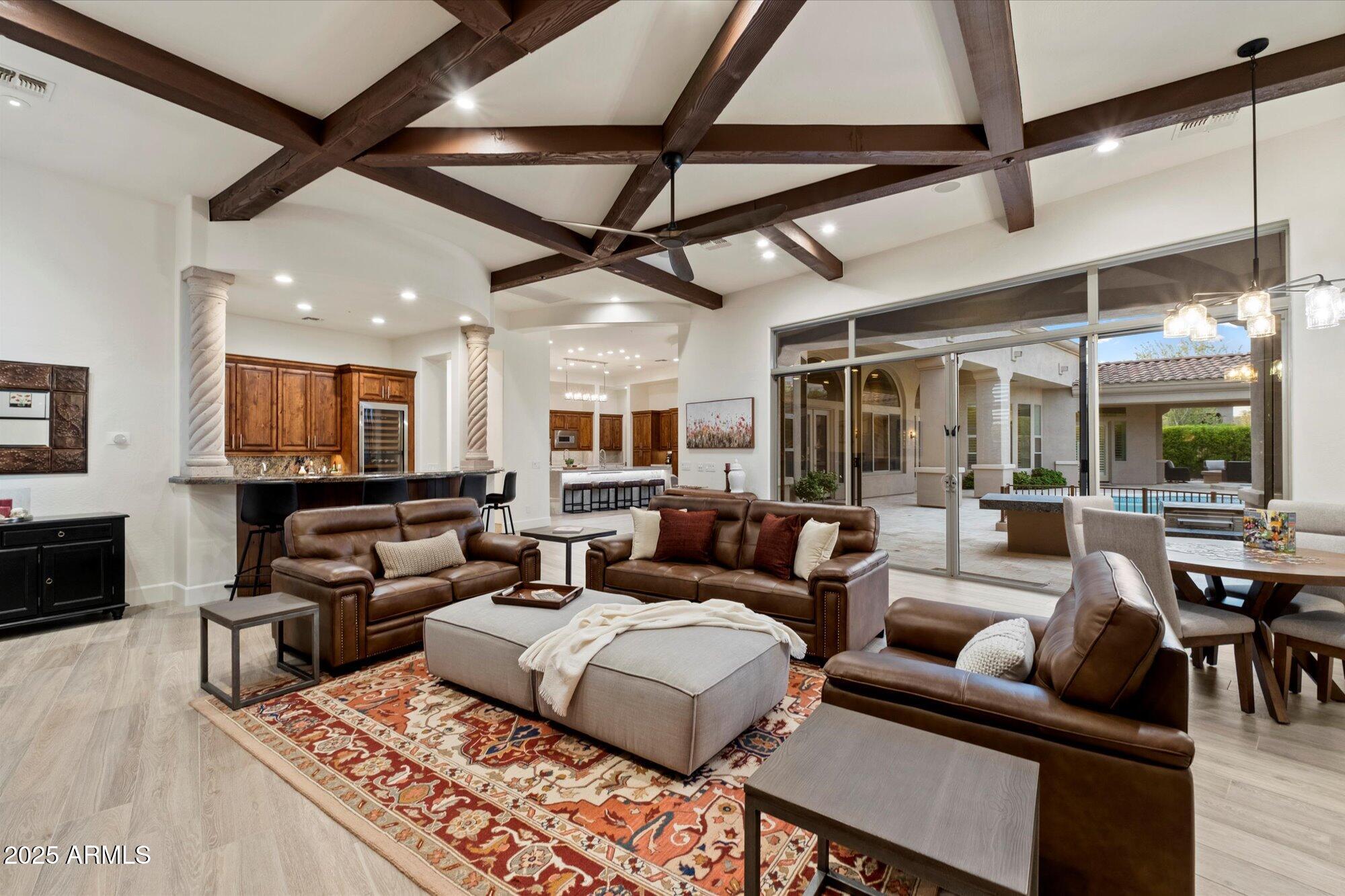 SAGUARO ESTATES - Residential