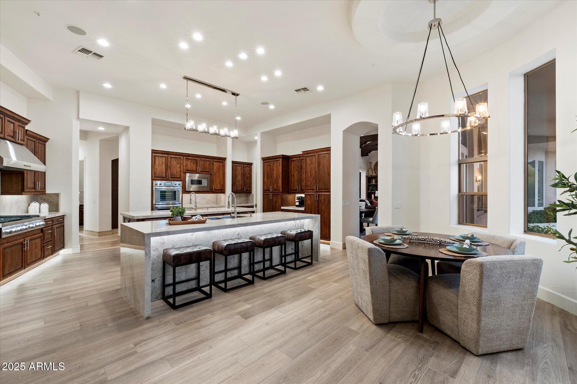 SAGUARO ESTATES - Residential