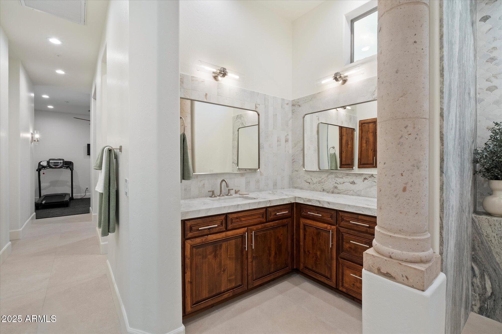 SAGUARO ESTATES - Residential