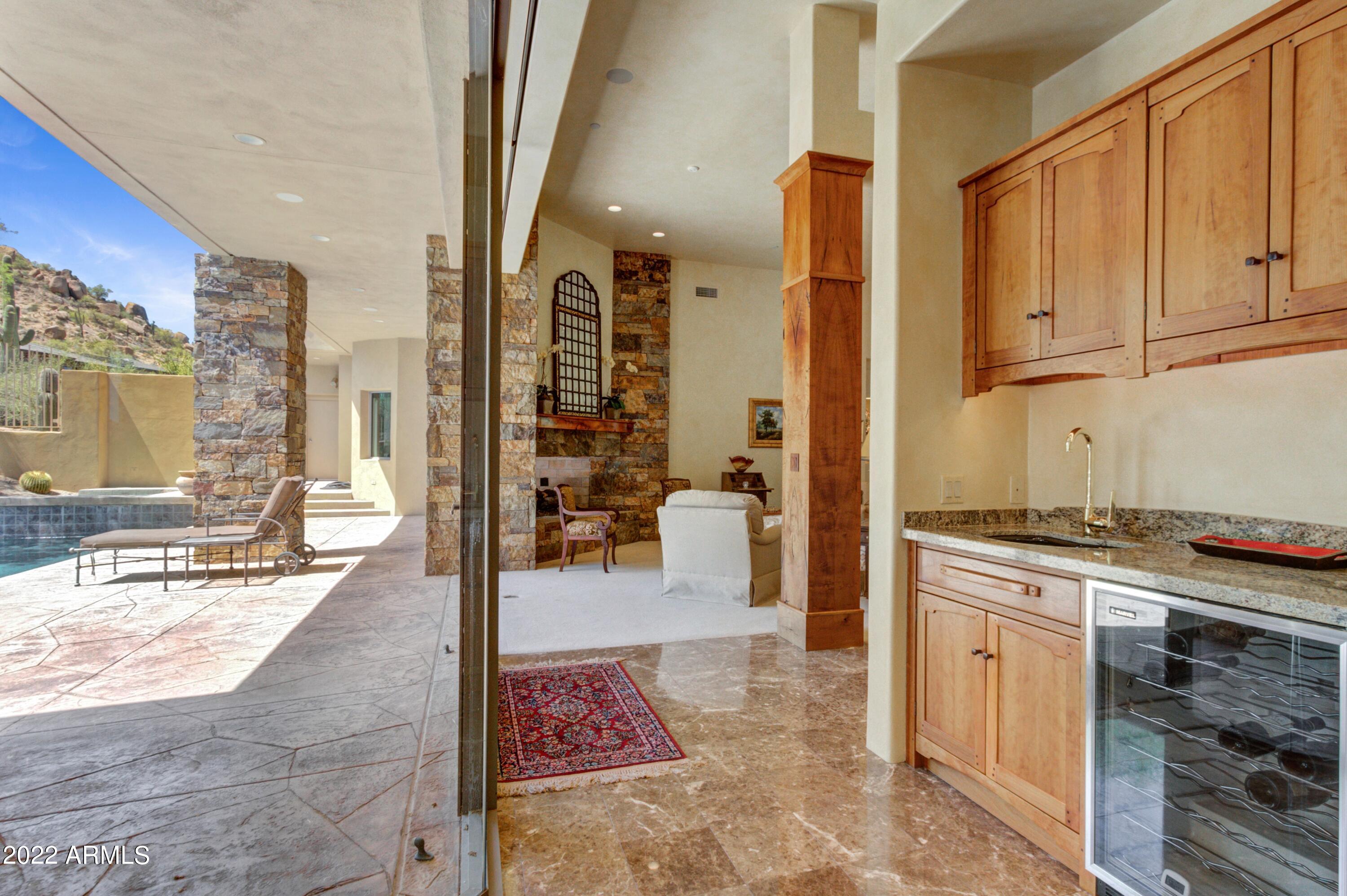 ESTANCIA - Residential