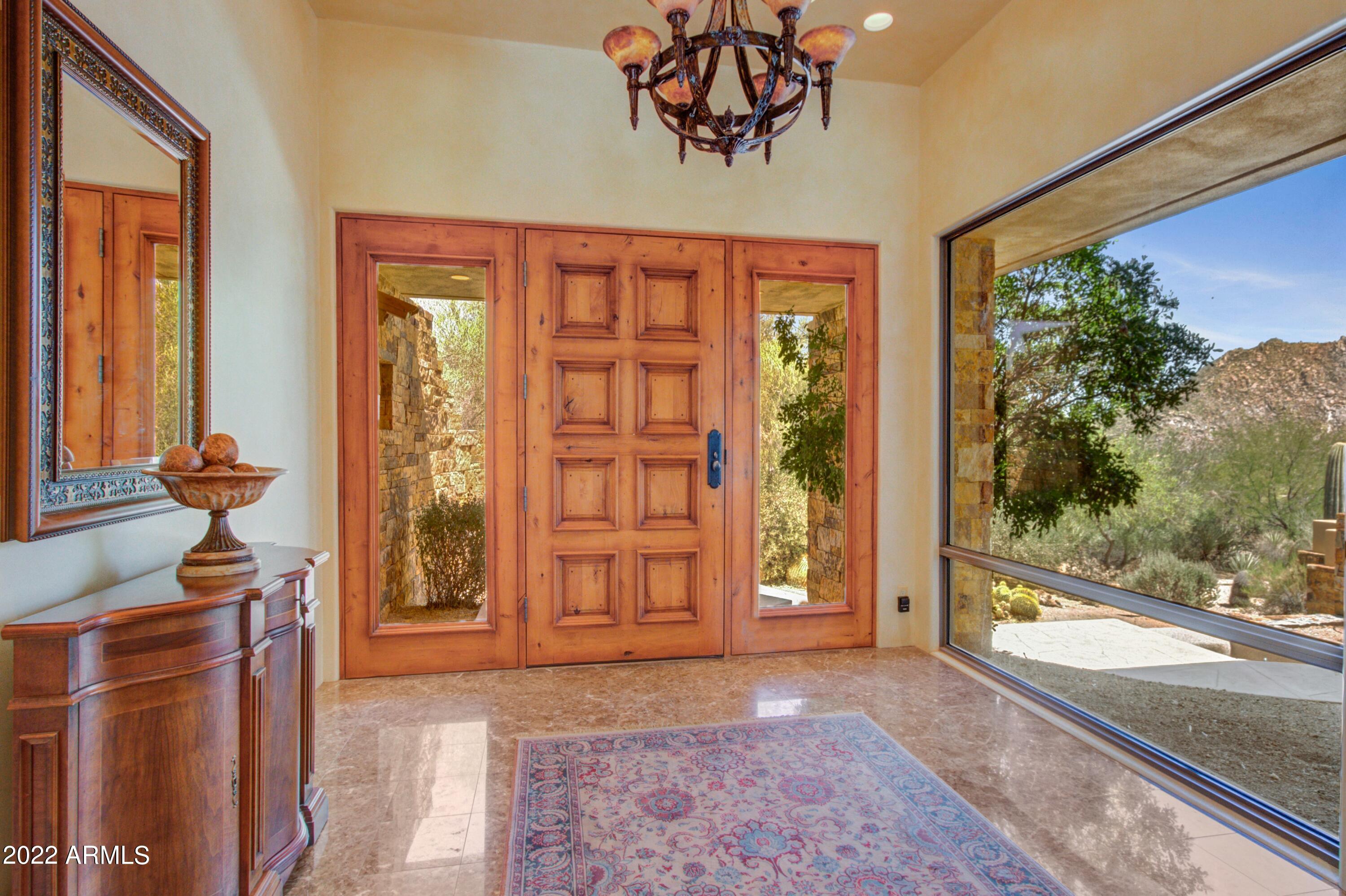ESTANCIA - Residential