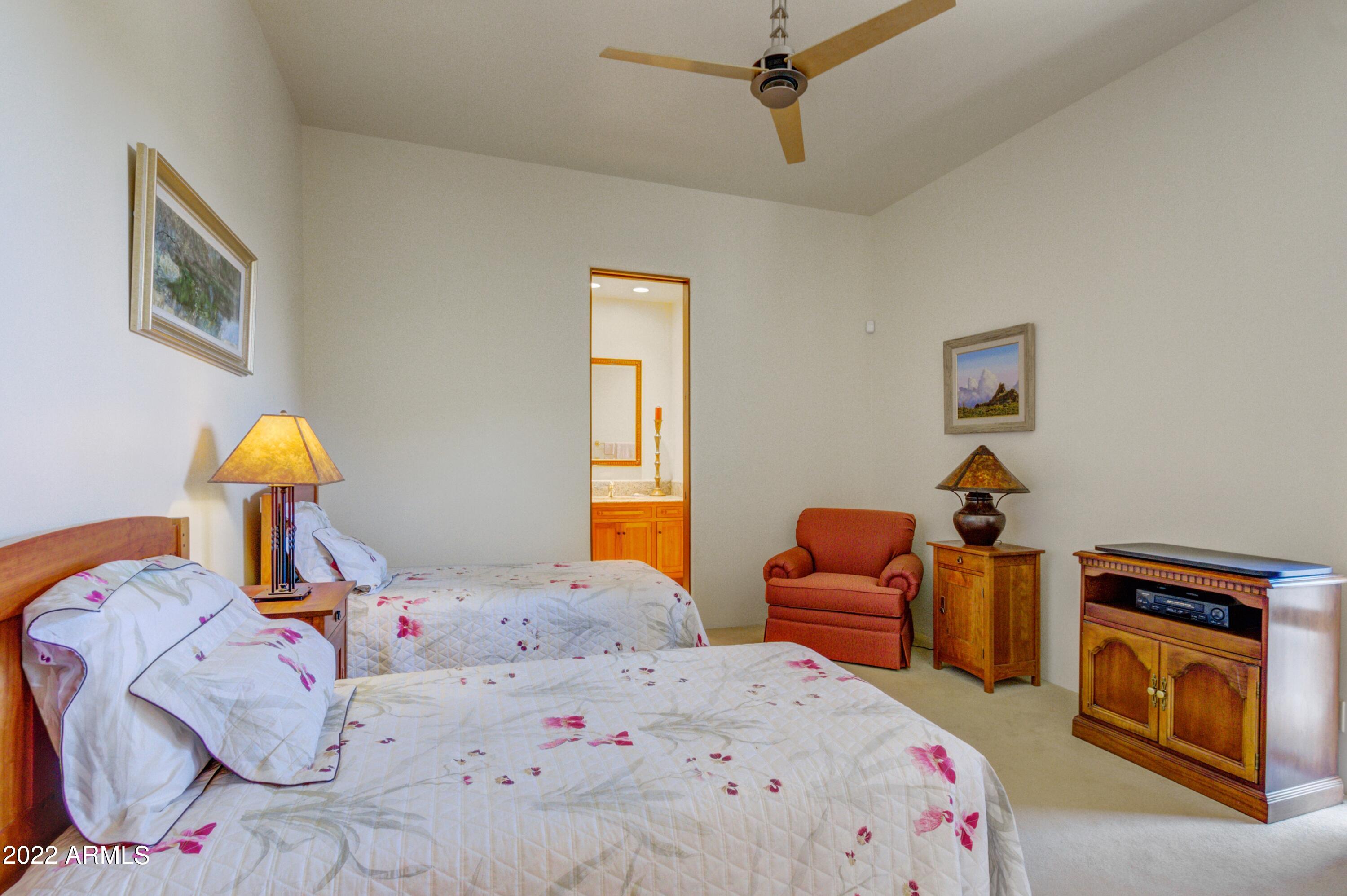 ESTANCIA - Residential