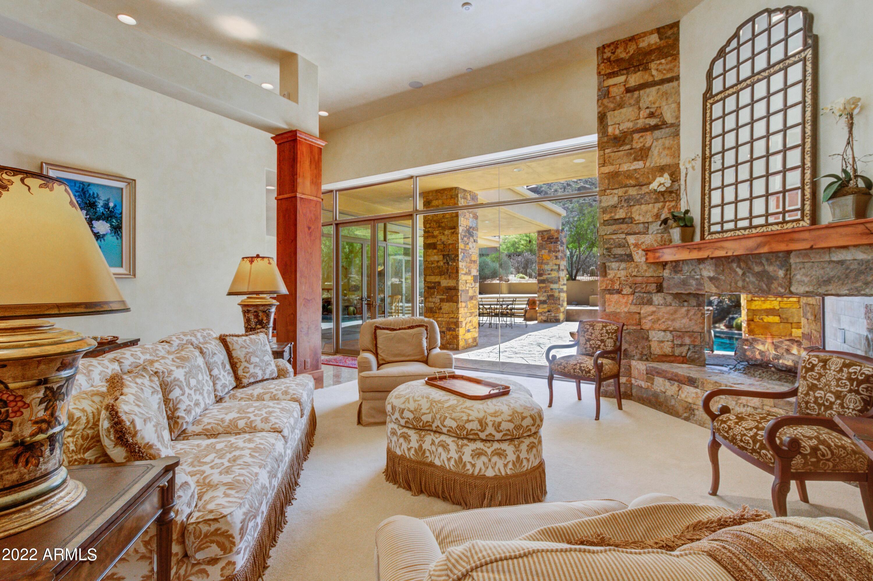 ESTANCIA - Residential