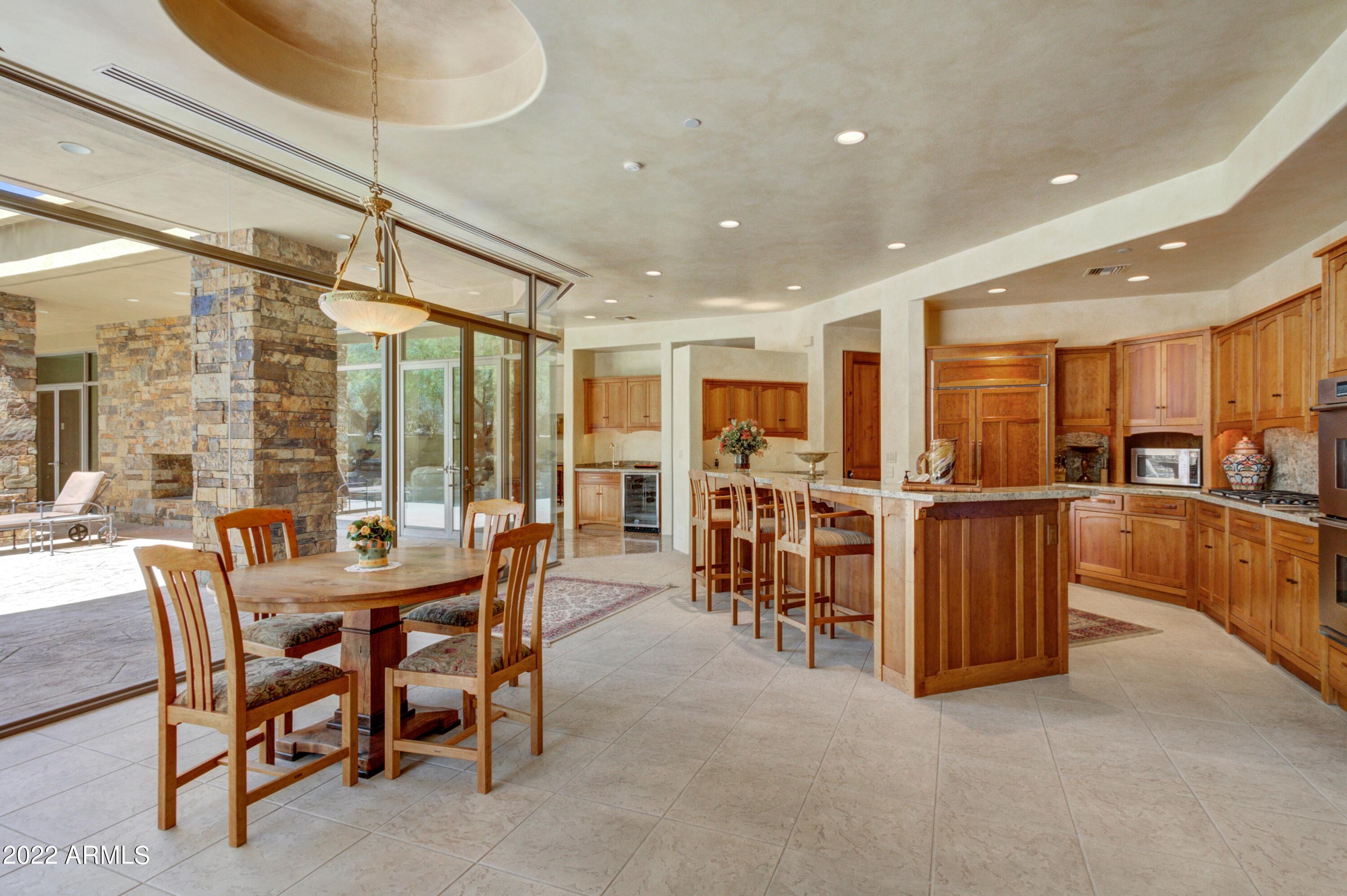ESTANCIA - Residential