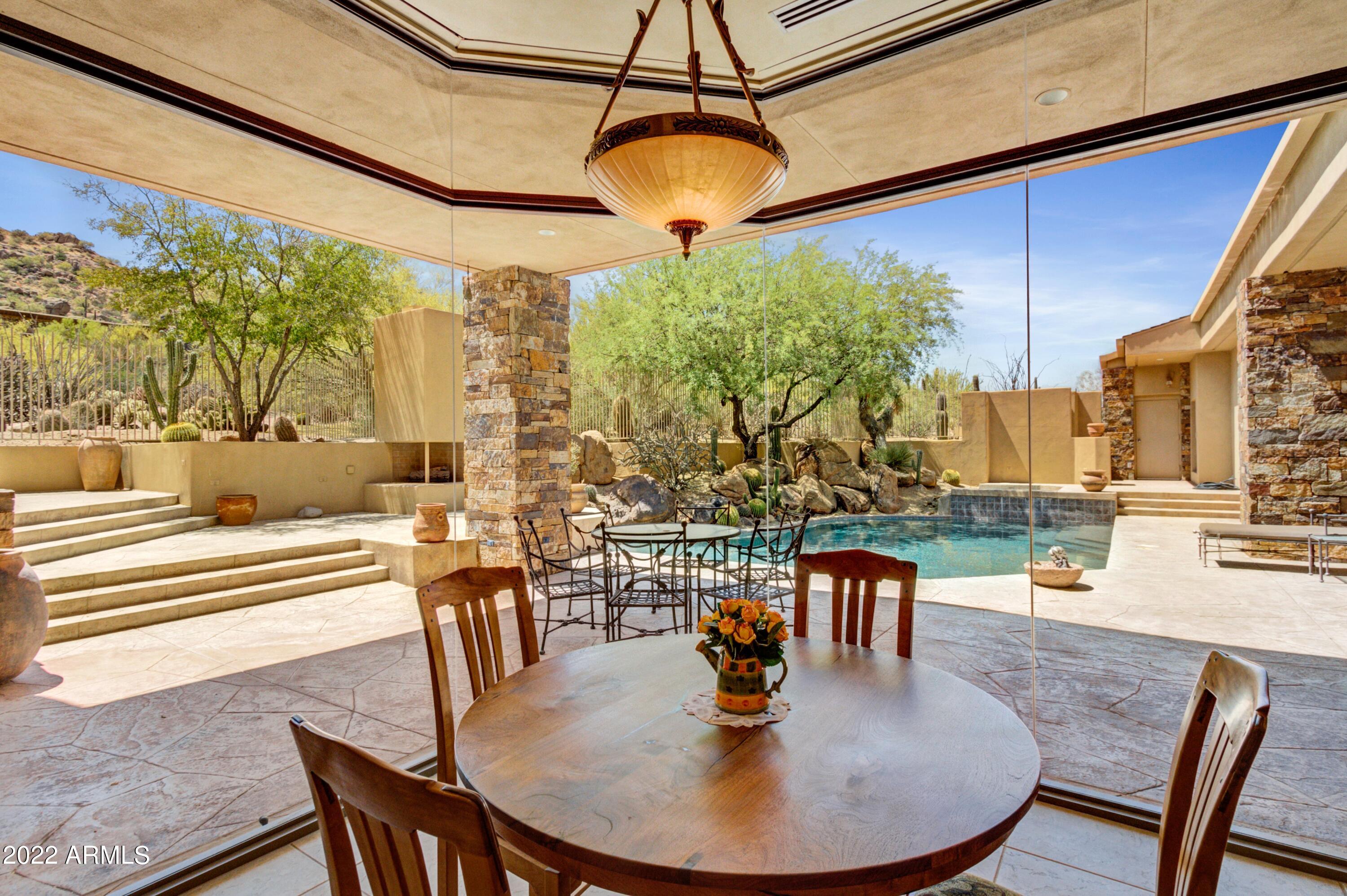ESTANCIA - Residential