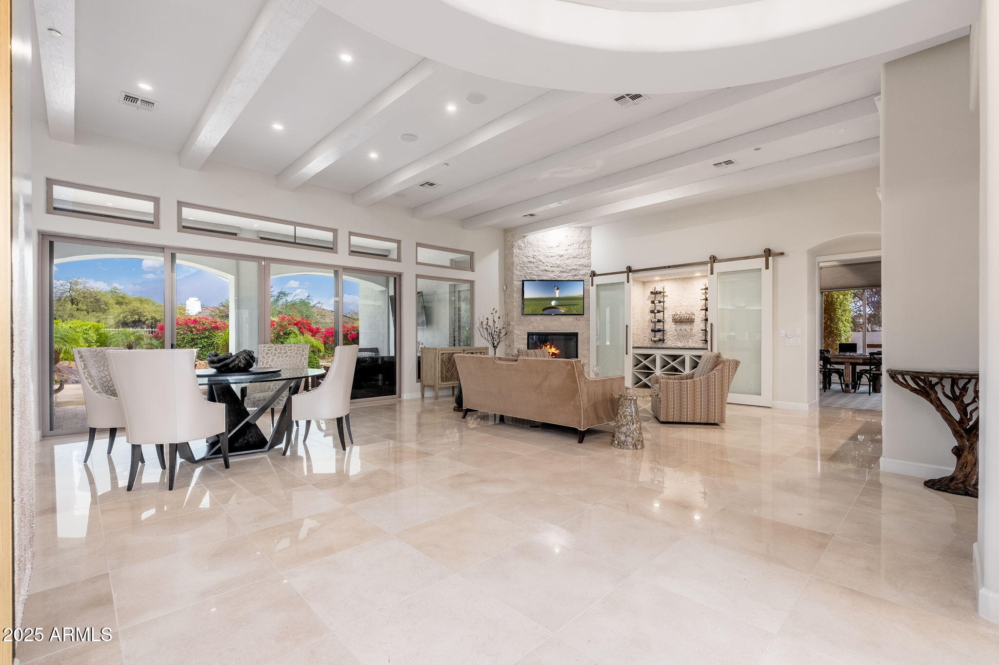 LA STRADA - Residential