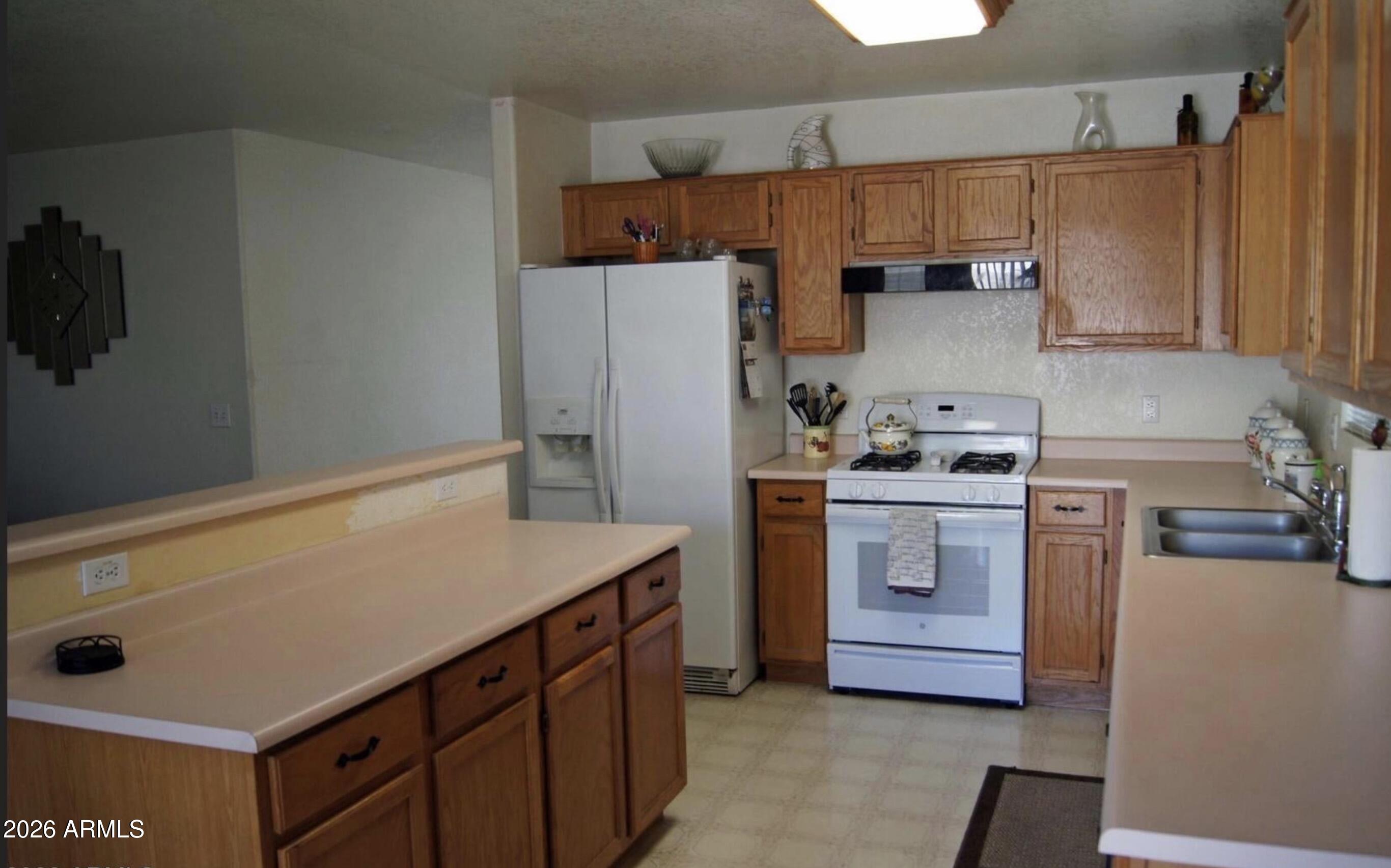 WEST PLAZA 31 32 AMD LOT 1-608 TR A-C - Residential