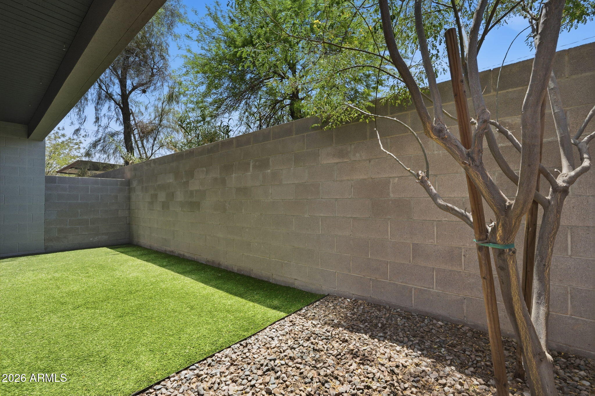 2727 THOMAS - Residential
