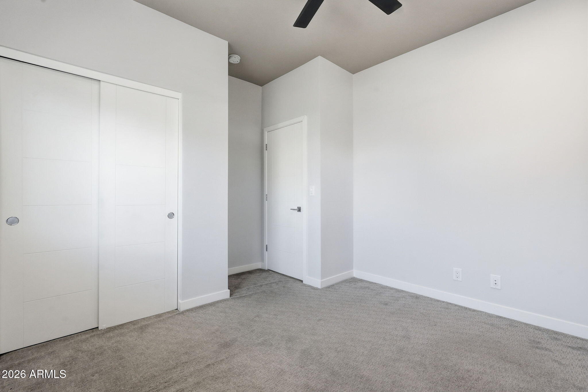 2727 THOMAS - Residential