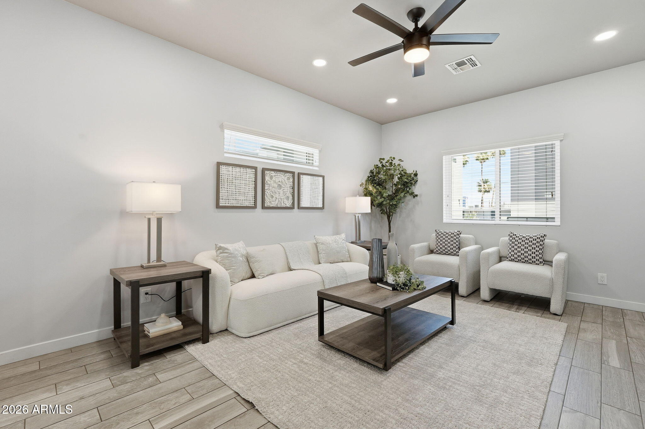 2727 THOMAS - Residential
