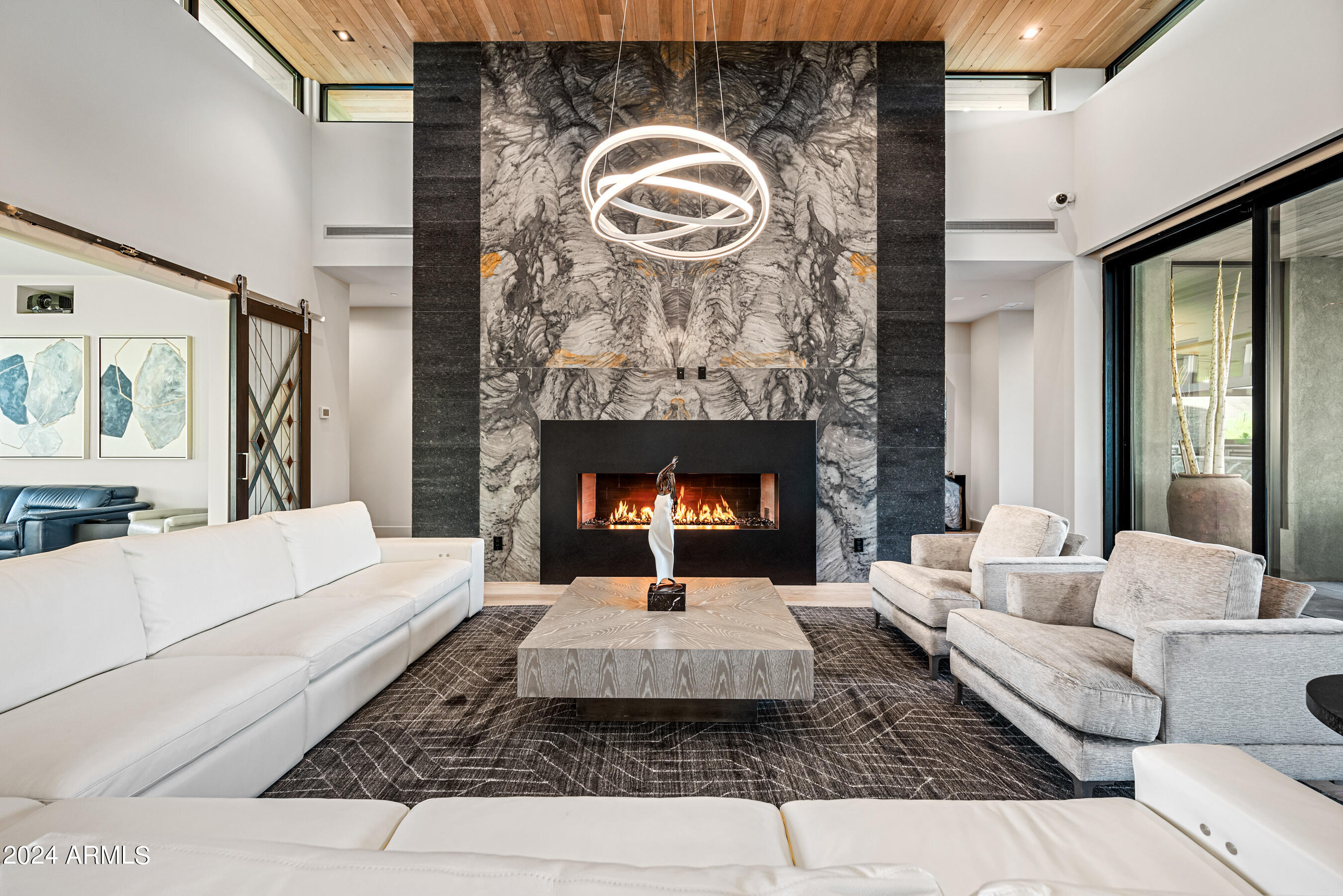 SOLITUDE - Residential