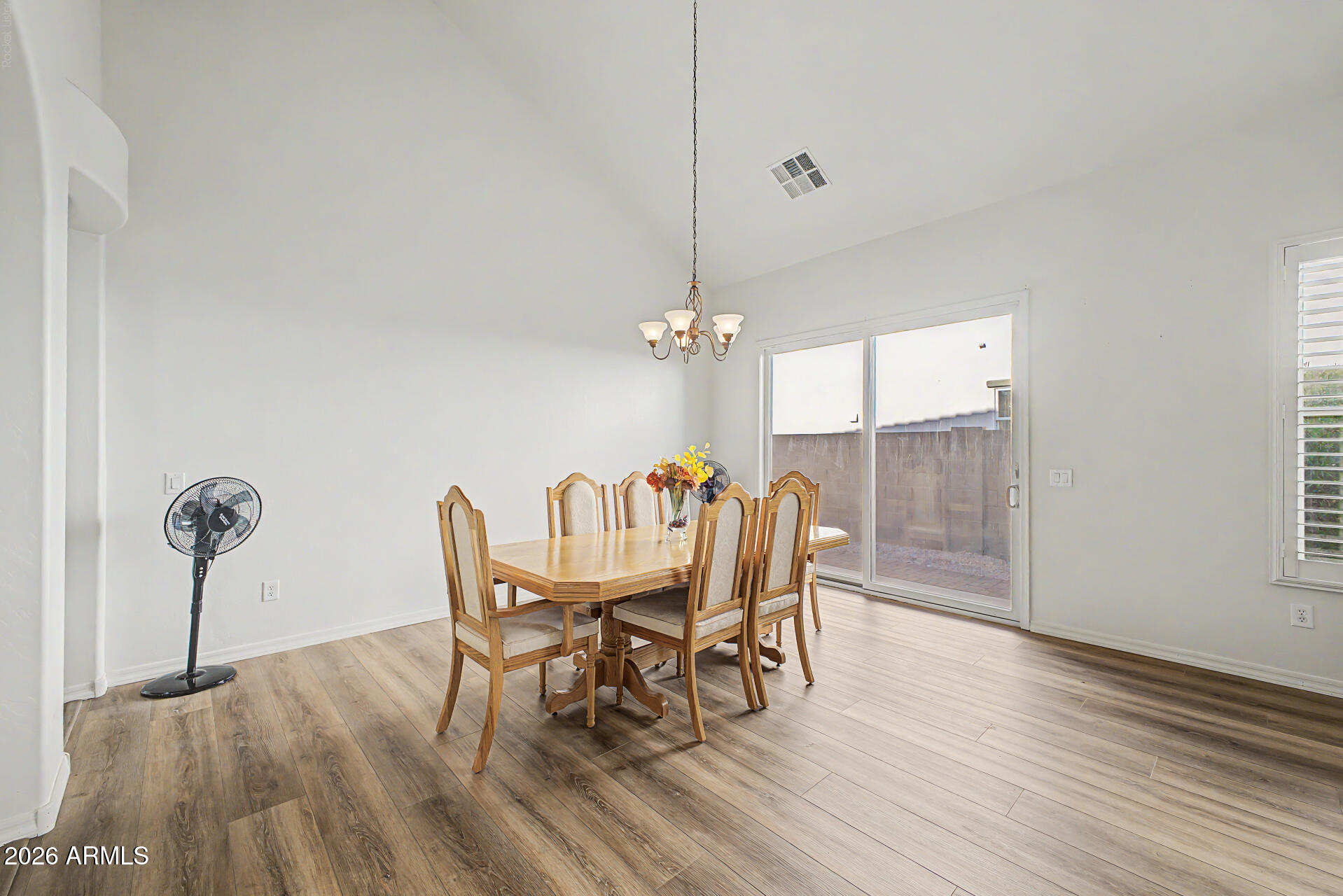MCQUEEN LAKES - Residential