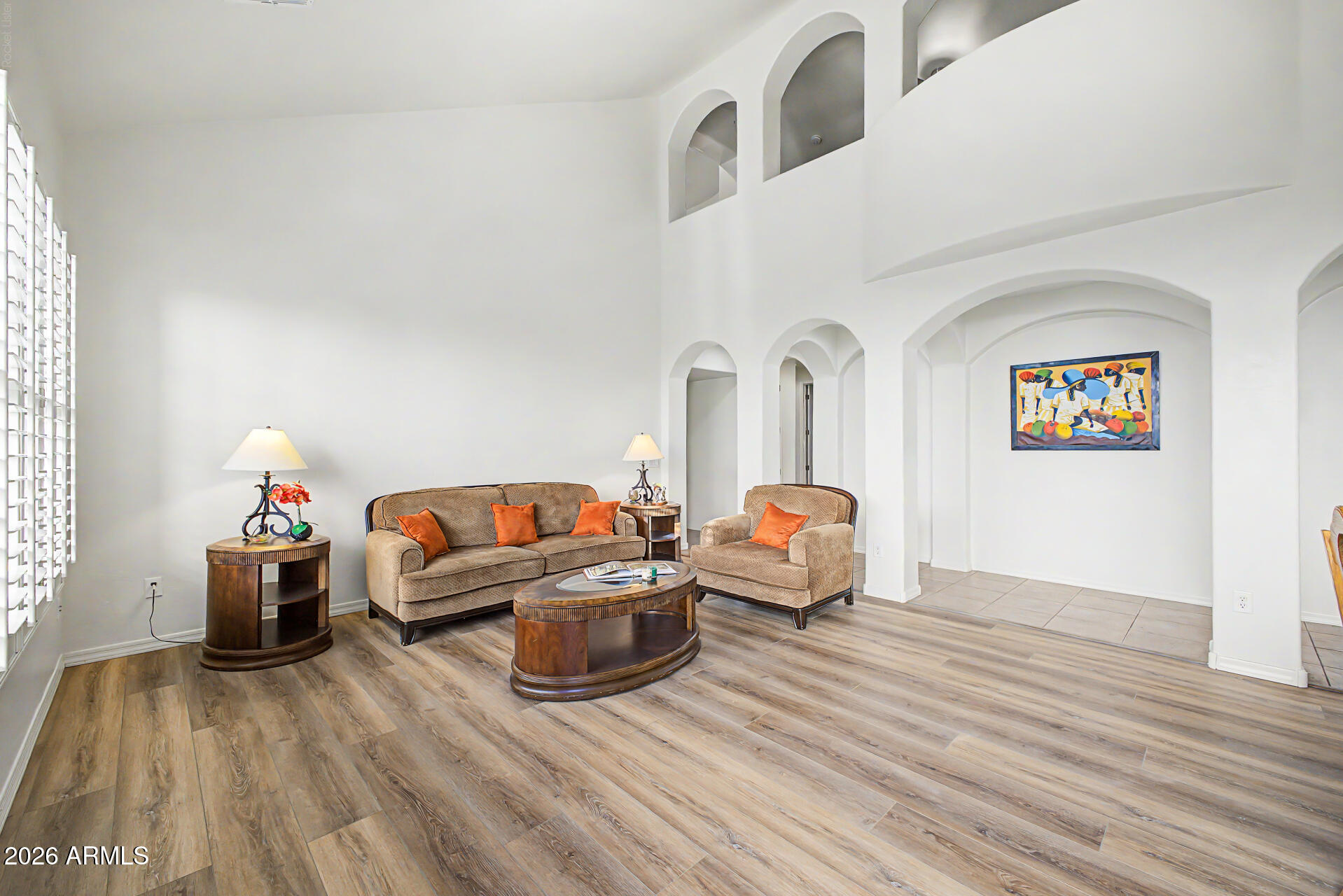 MCQUEEN LAKES - Residential