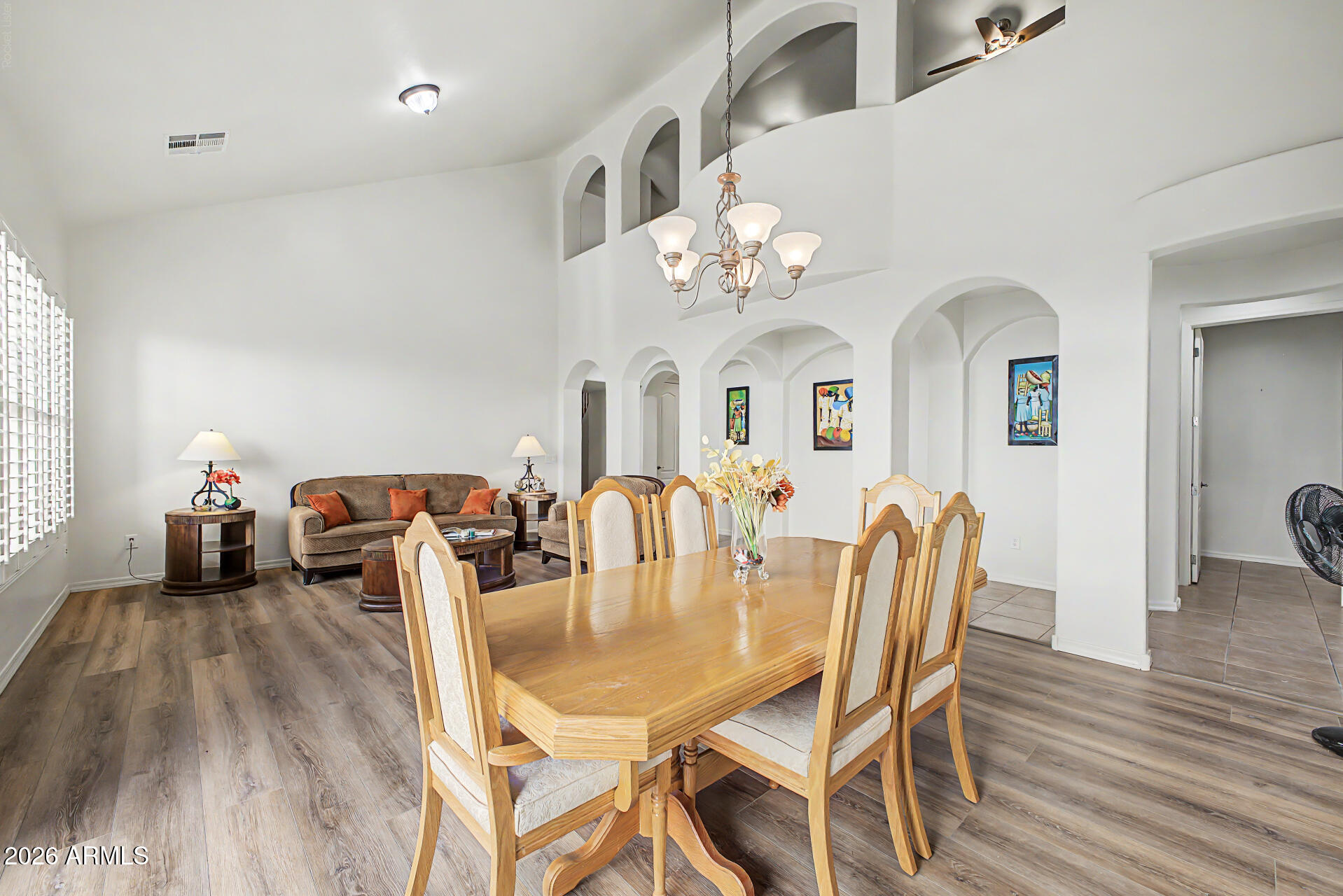 MCQUEEN LAKES - Residential