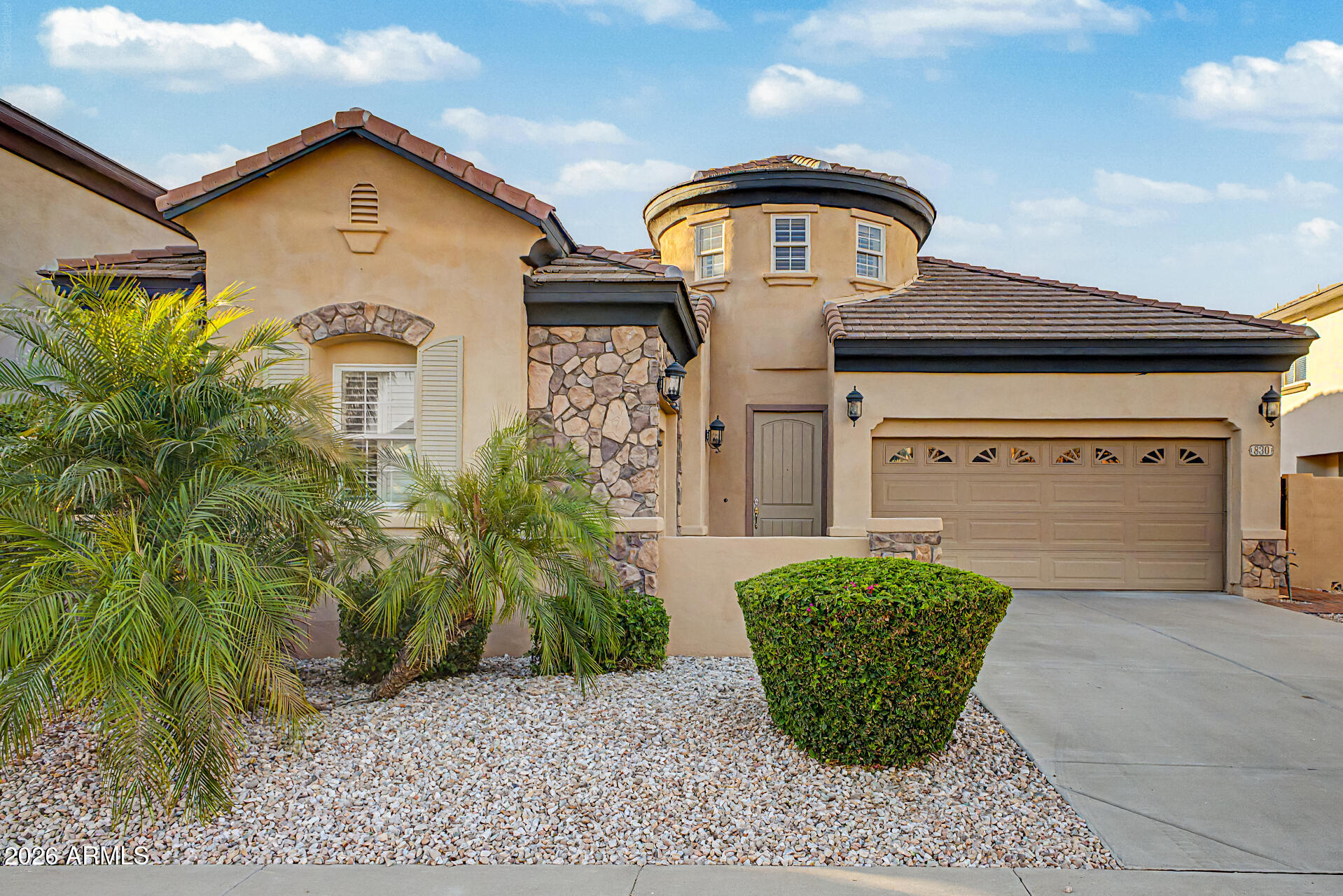 MCQUEEN LAKES - Residential