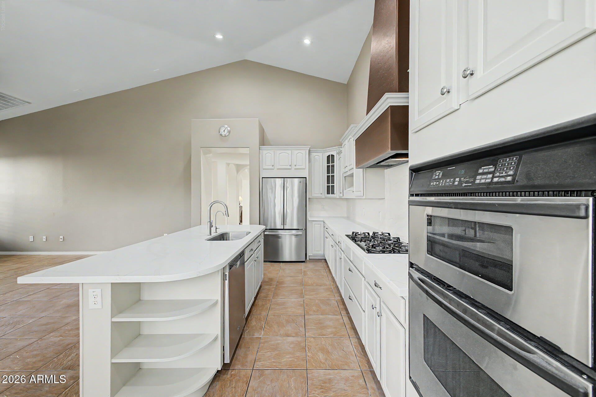 MCQUEEN LAKES - Residential