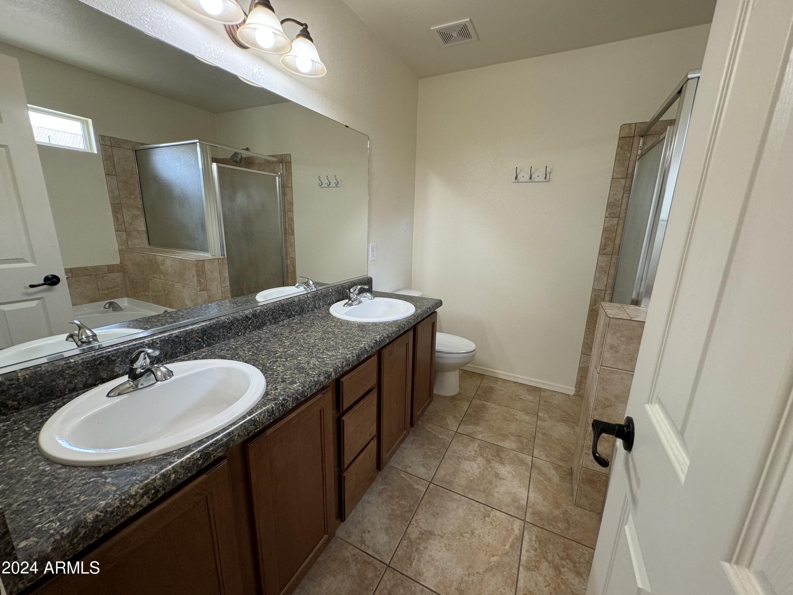 CAMPSTONE - Residential Lease