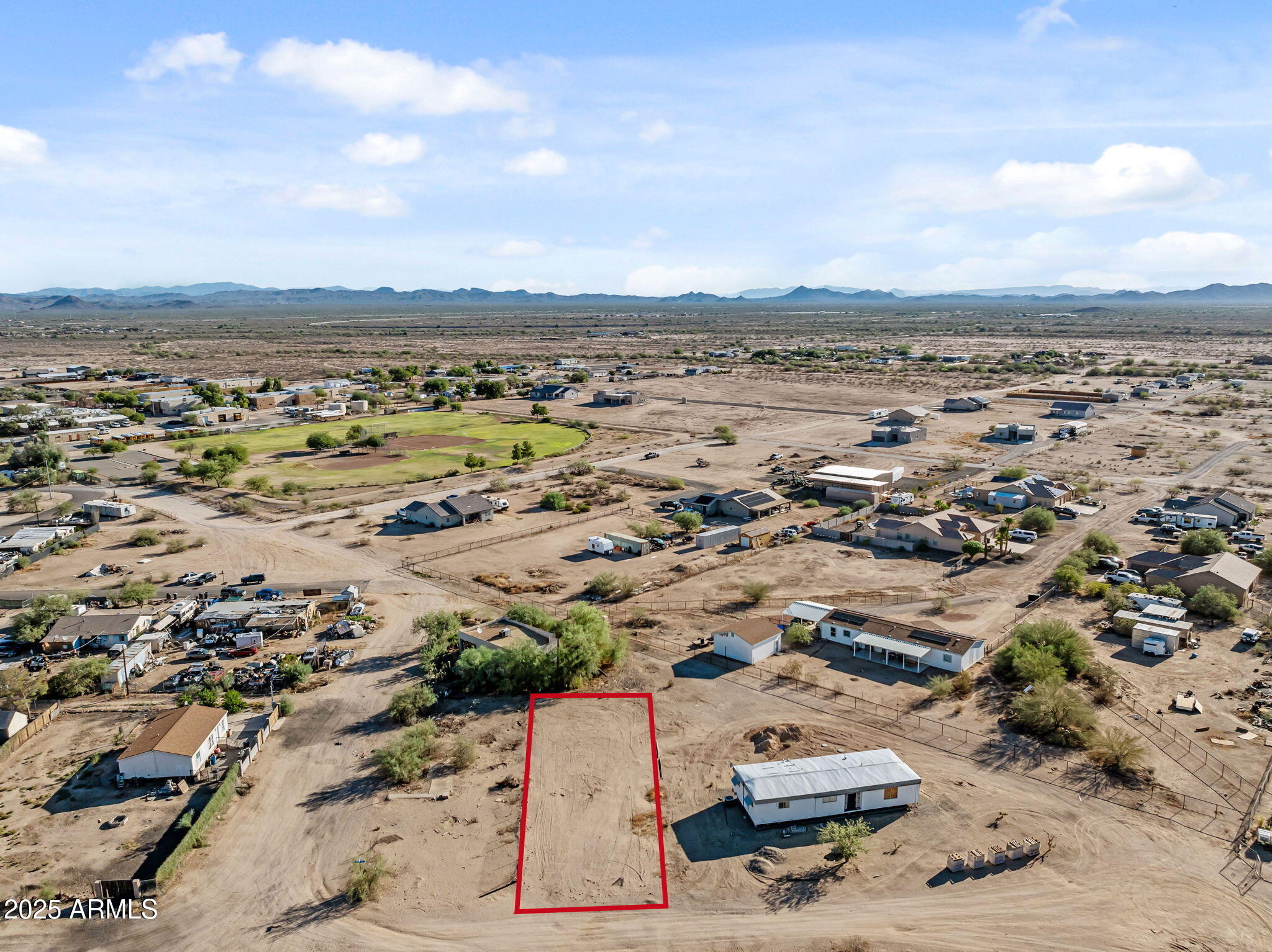 Fantastic opportunity to own a vacant lot in Wittman! Located on a level lot with a sought-after south-facing exposure, this property offers a blank canvas for development. Its favorable north/south orientation is perfect for designing a home that maximizes both natural light and energy efficiency. Seize this incredible opportunity to craft your dream home, exactly how you've always envisioned it. Don't miss out!