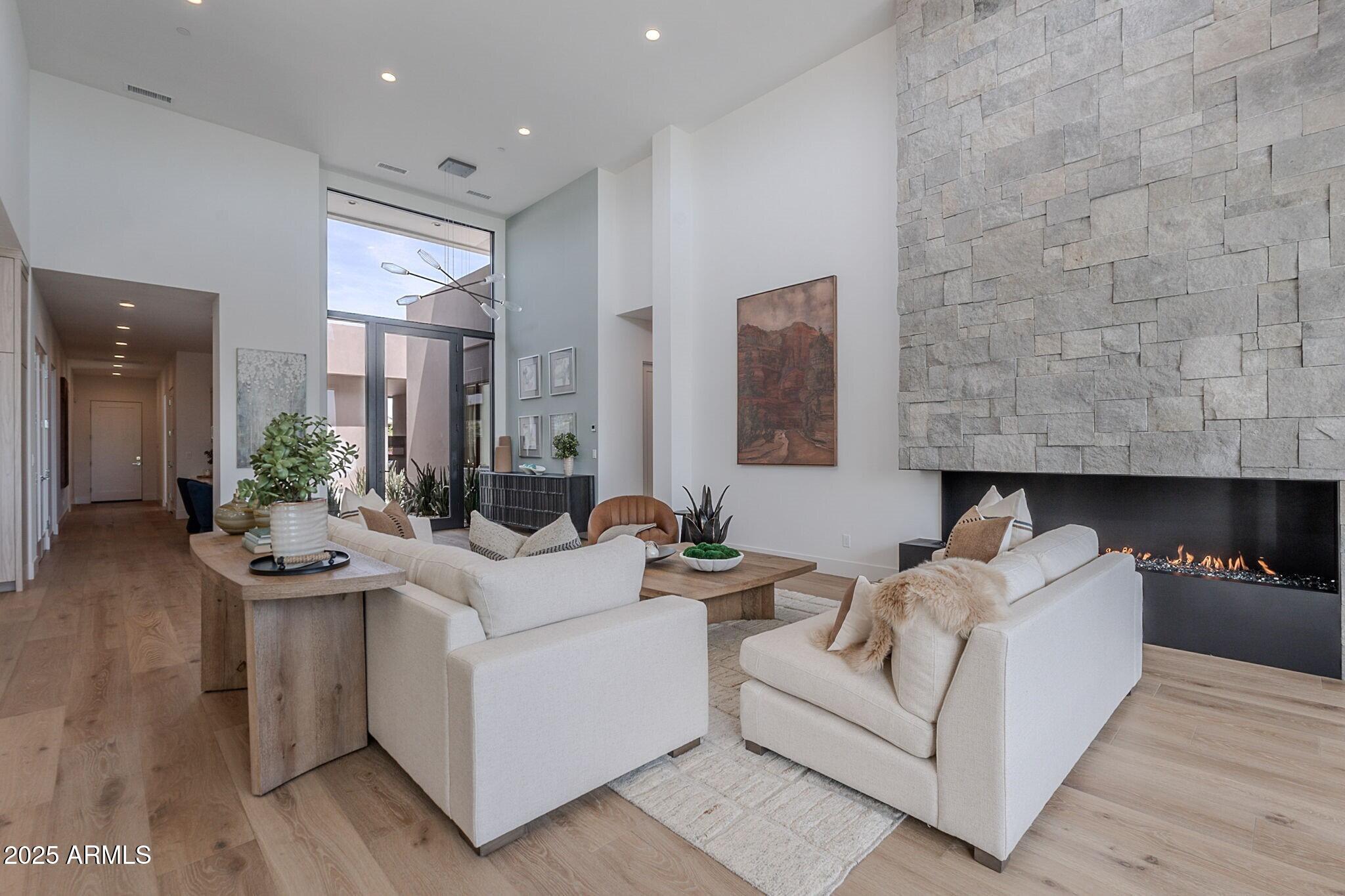 DESERT MOUNTAIN - Residential