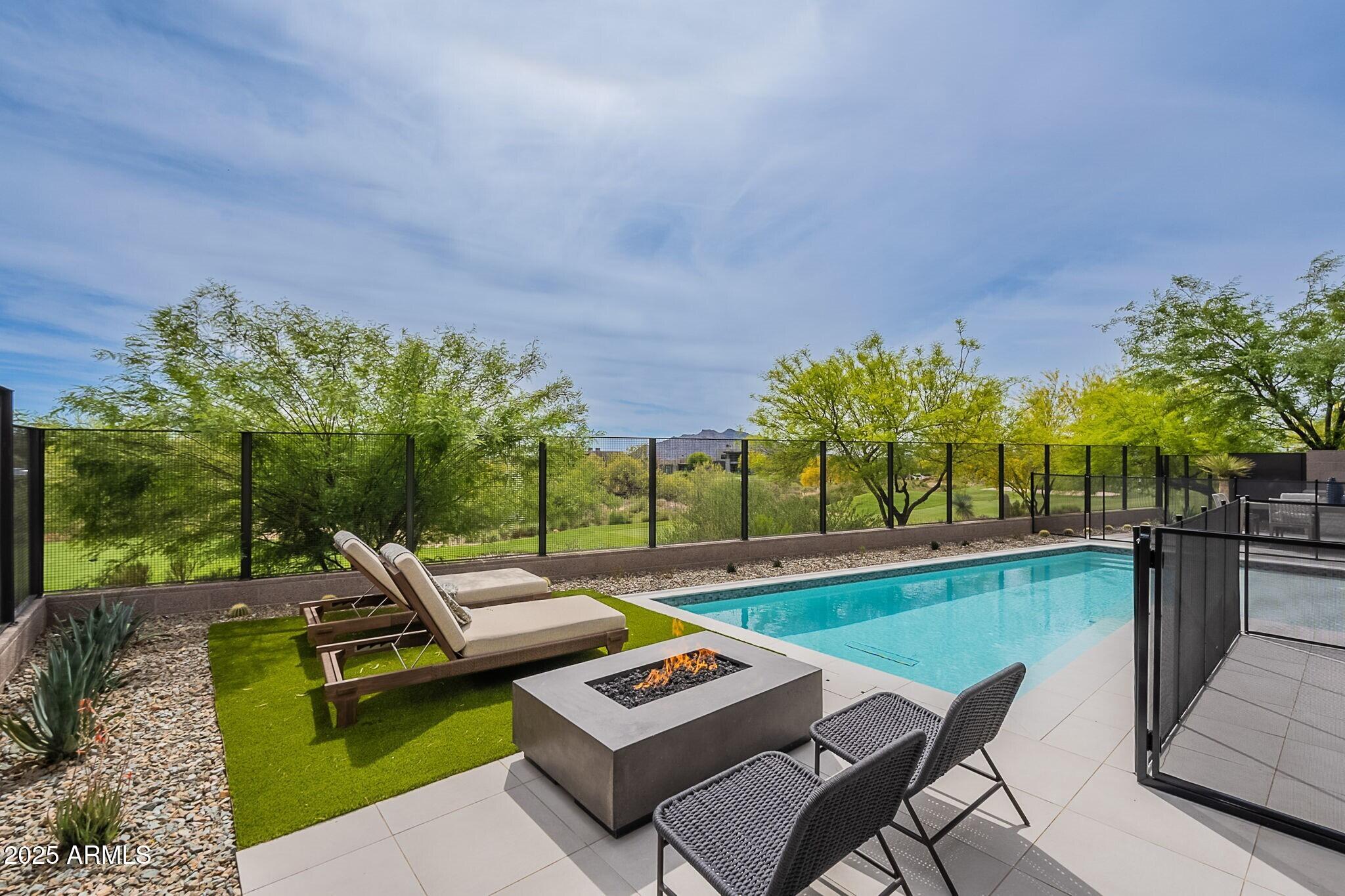 DESERT MOUNTAIN - Residential