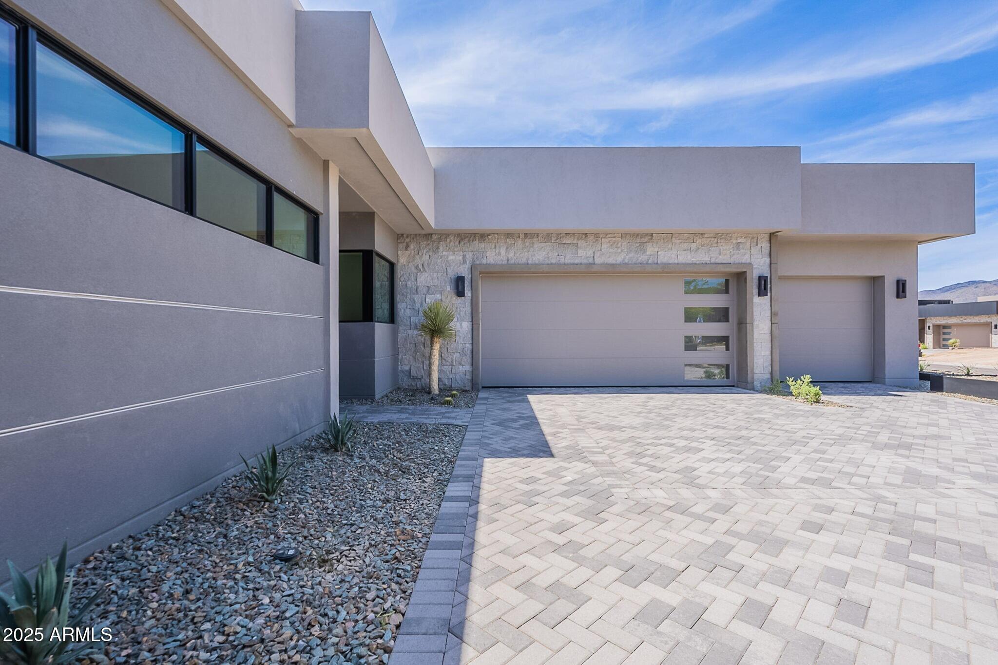 DESERT MOUNTAIN - Residential