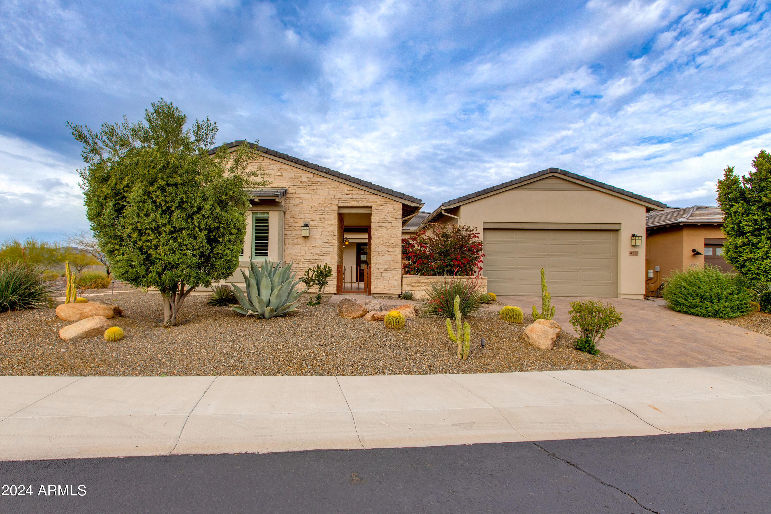 WICKENBURG RANCH - Residential