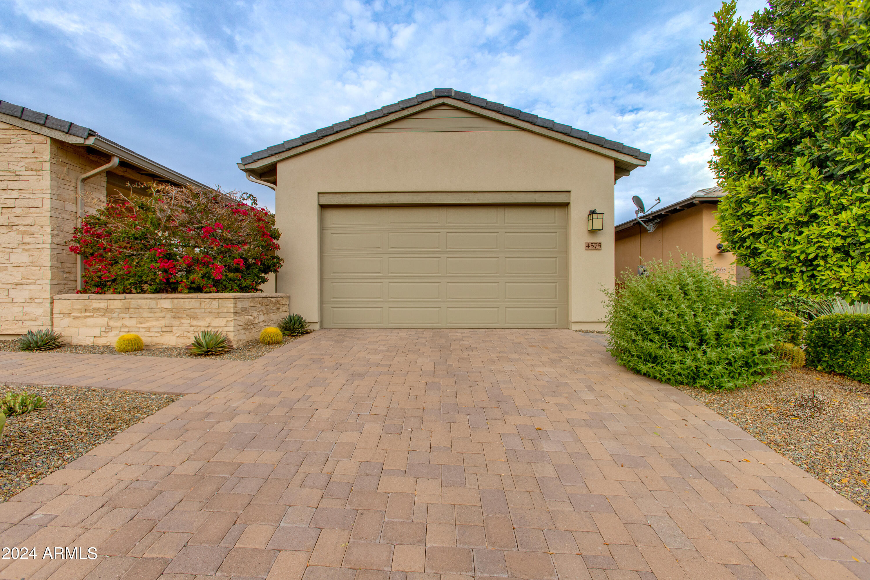 WICKENBURG RANCH - Residential