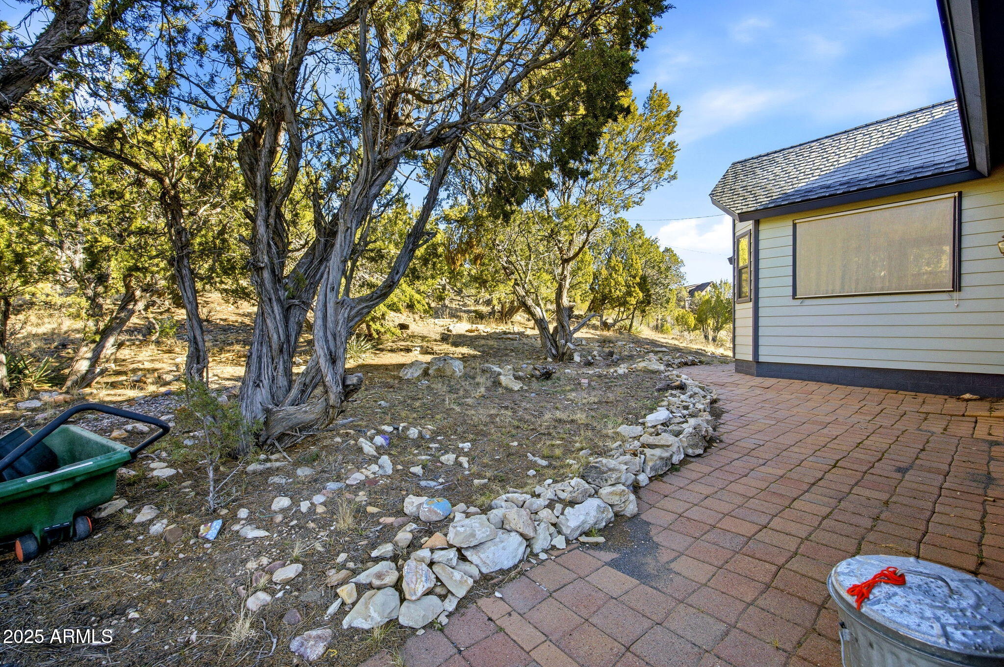 SUMMER PLACE - Residential