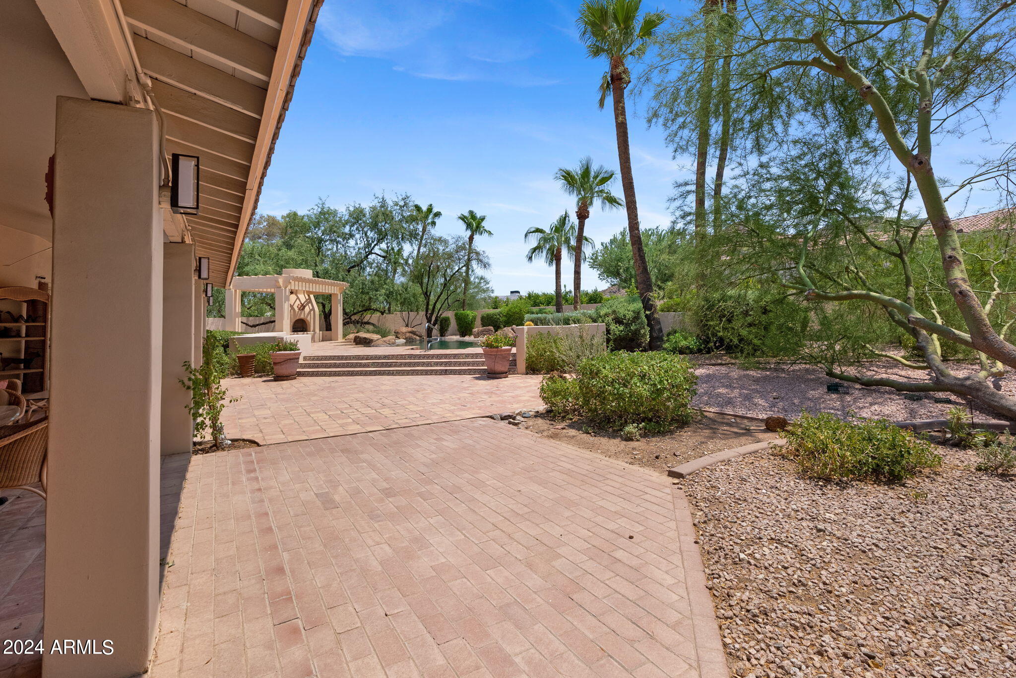 MOCKINGBIRD SQUARE - Residential