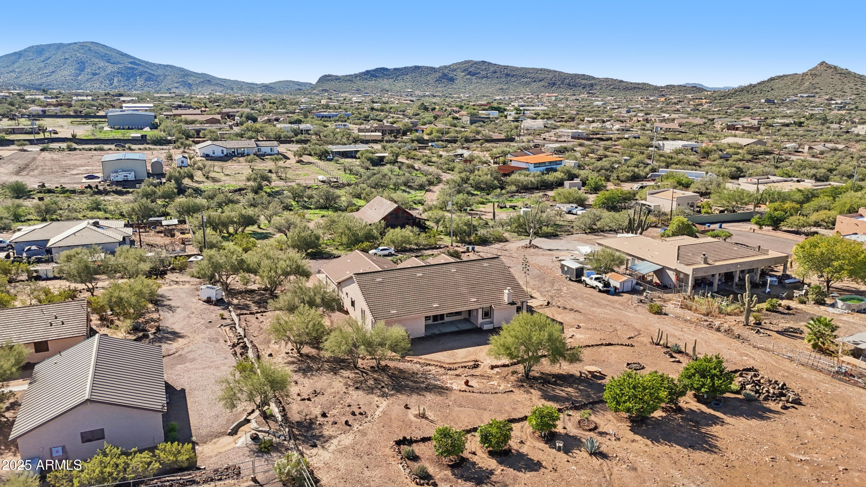 CIRCLE MOUNTAIN AREA OF NEW RIVER - Residential