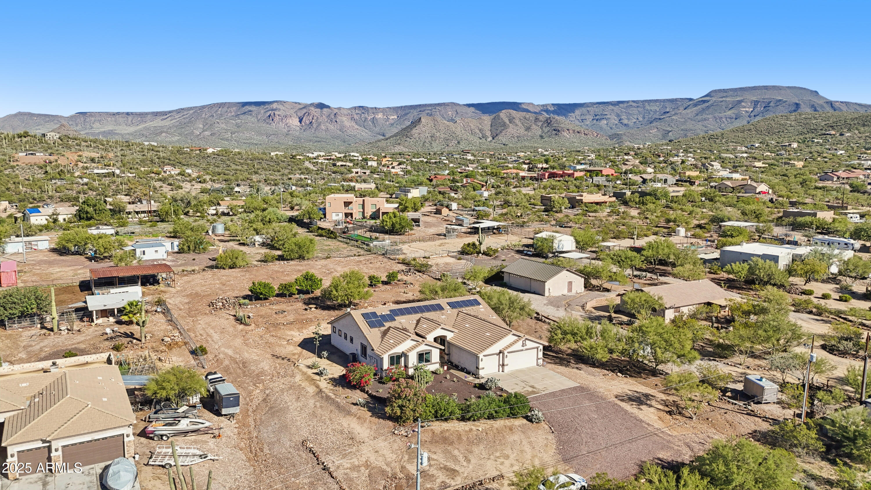 CIRCLE MOUNTAIN AREA OF NEW RIVER - Residential