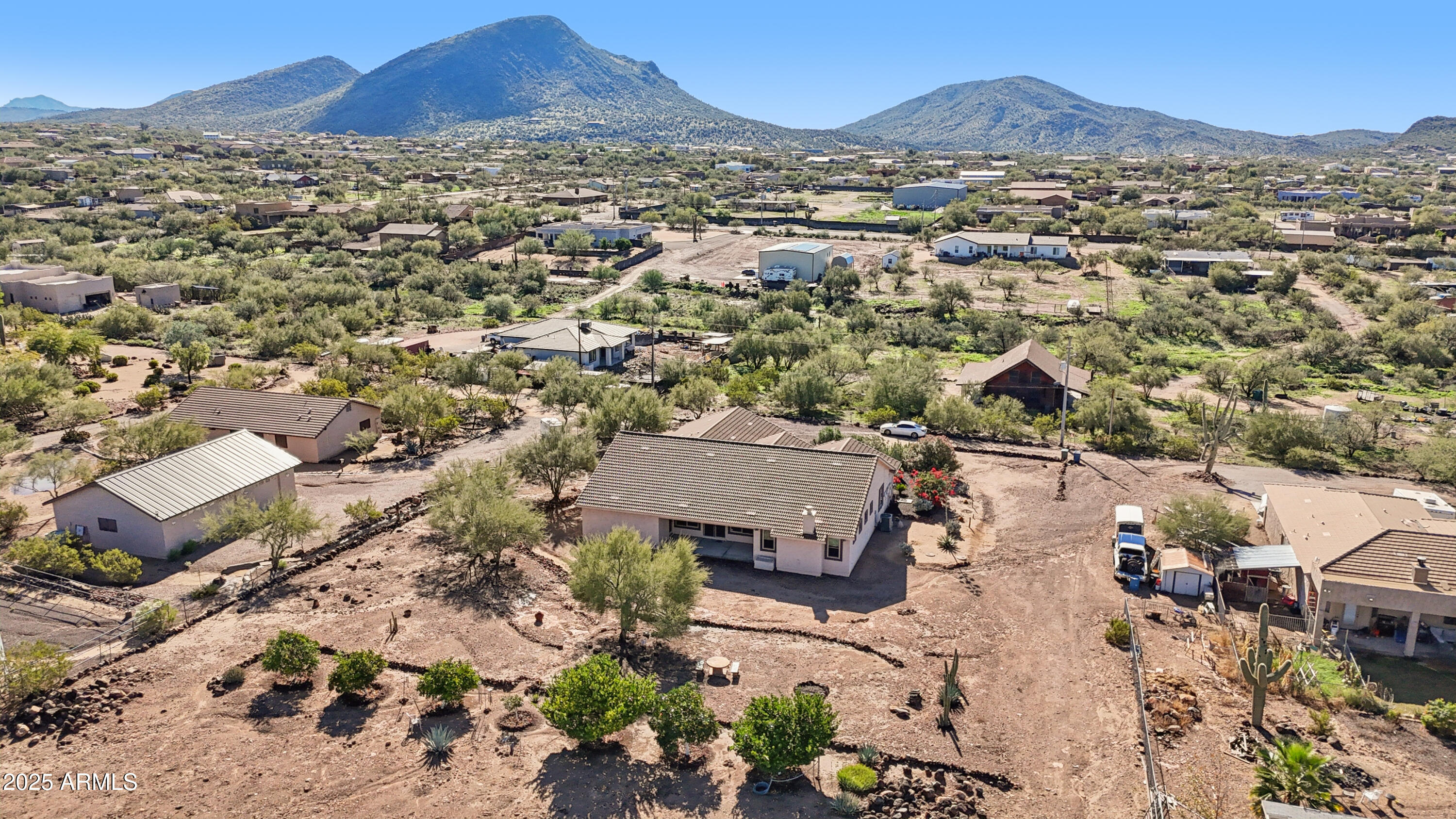 CIRCLE MOUNTAIN AREA OF NEW RIVER - Residential