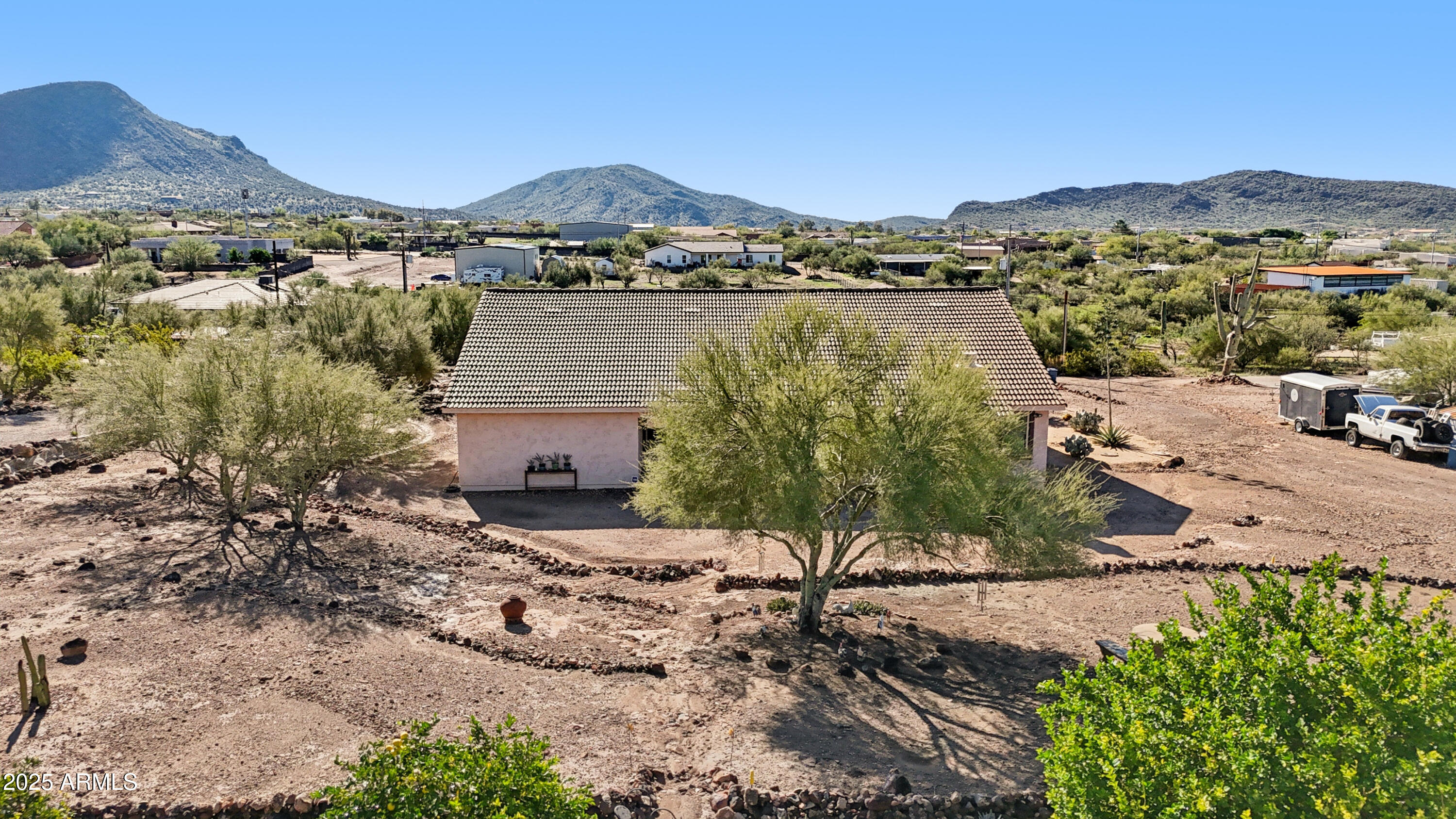 CIRCLE MOUNTAIN AREA OF NEW RIVER - Residential
