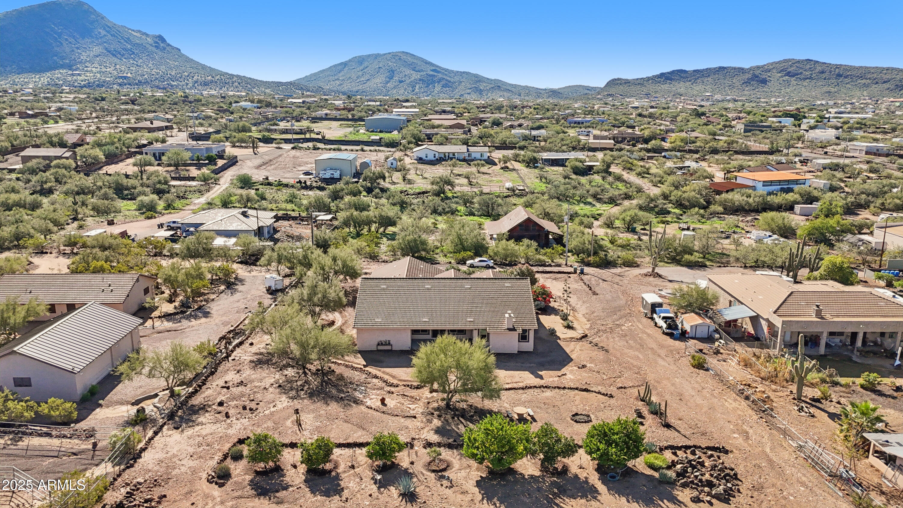CIRCLE MOUNTAIN AREA OF NEW RIVER - Residential