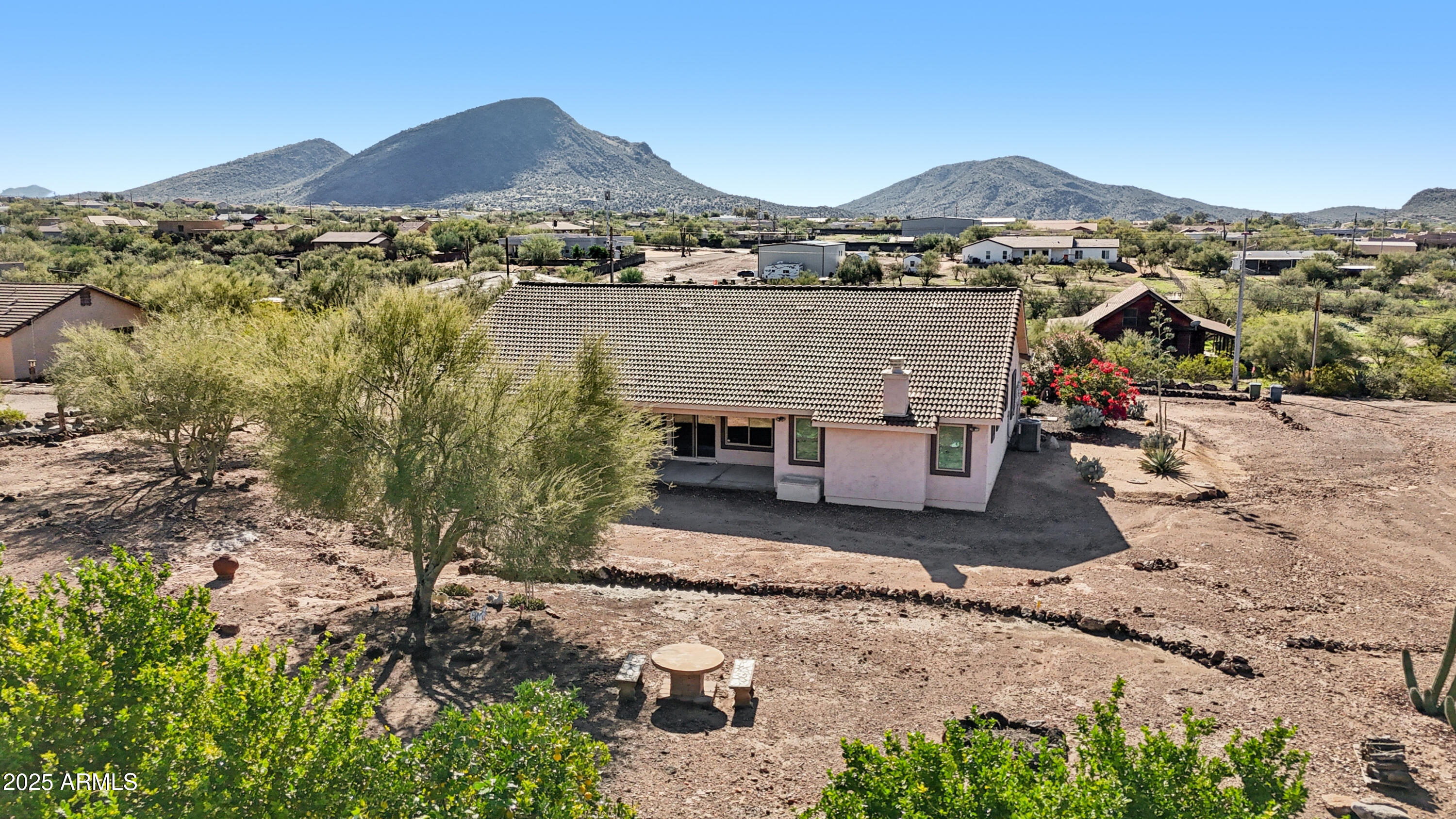 CIRCLE MOUNTAIN AREA OF NEW RIVER - Residential