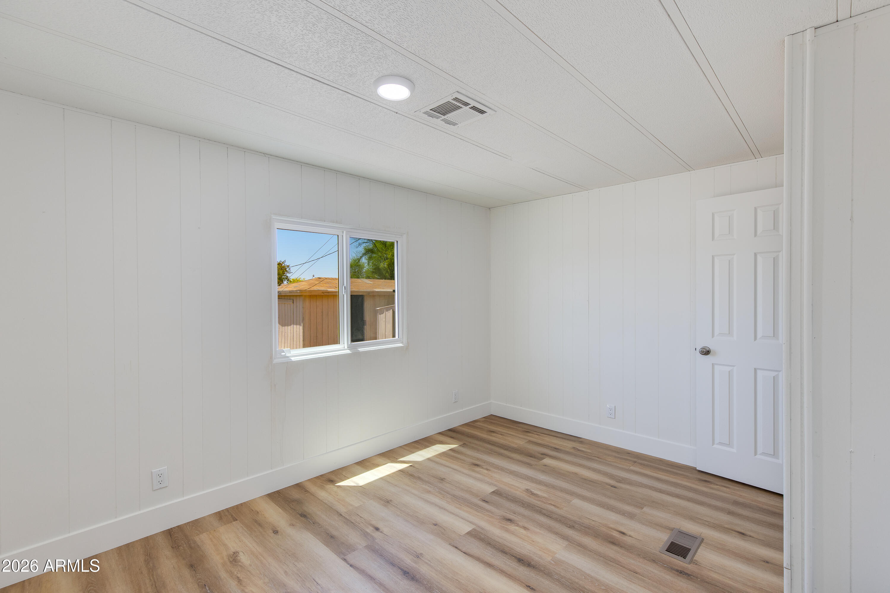 HAPPY TRAILS - Residential