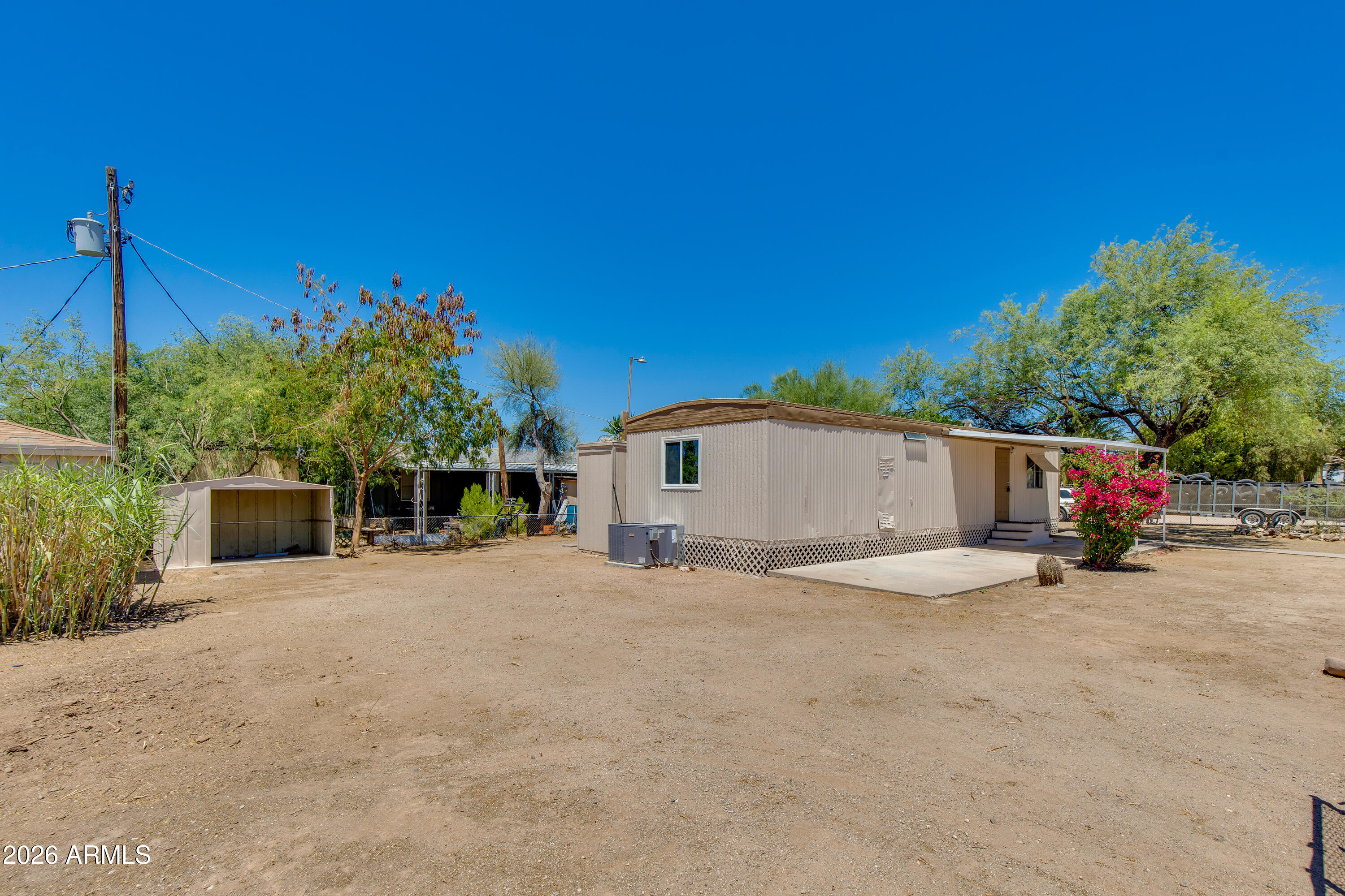 HAPPY TRAILS - Residential