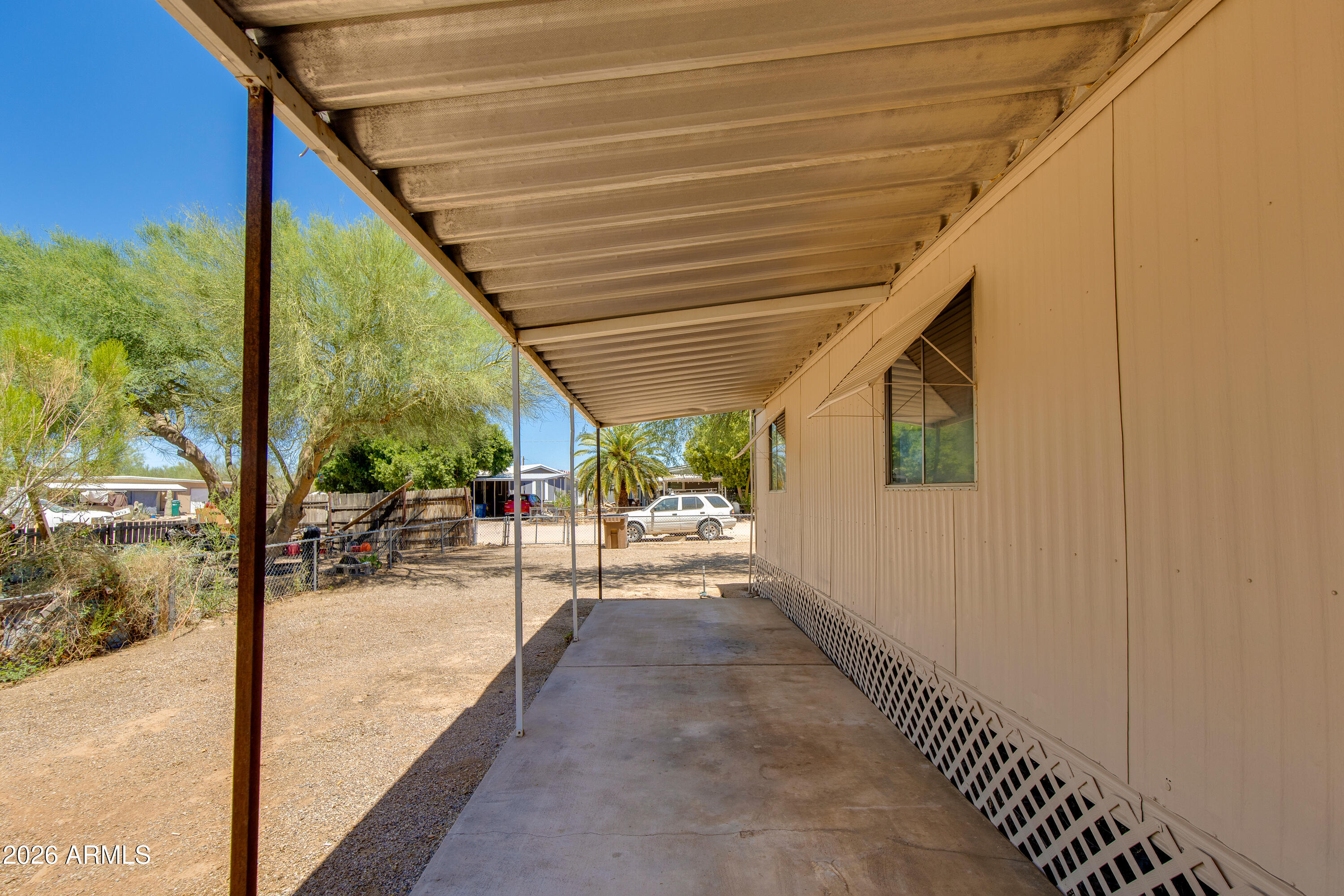 HAPPY TRAILS - Residential