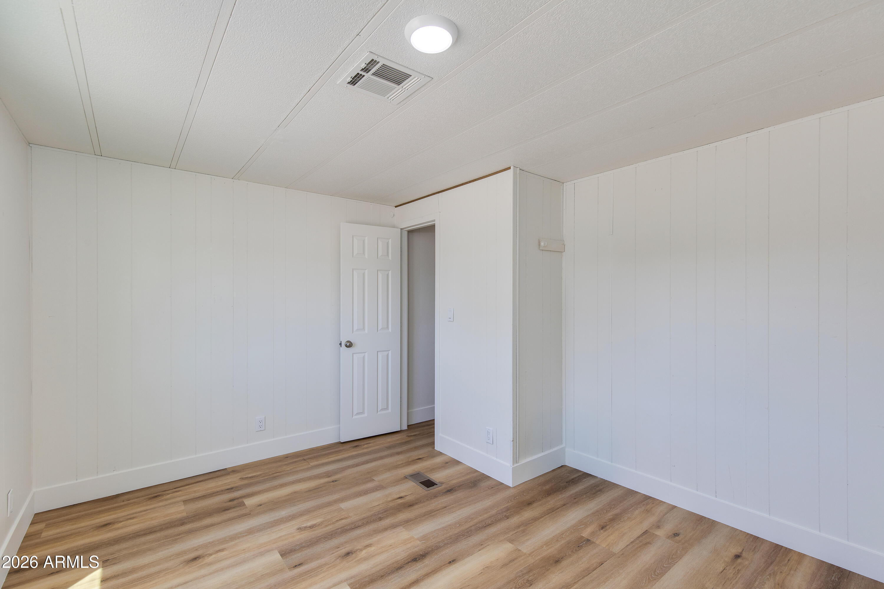 HAPPY TRAILS - Residential