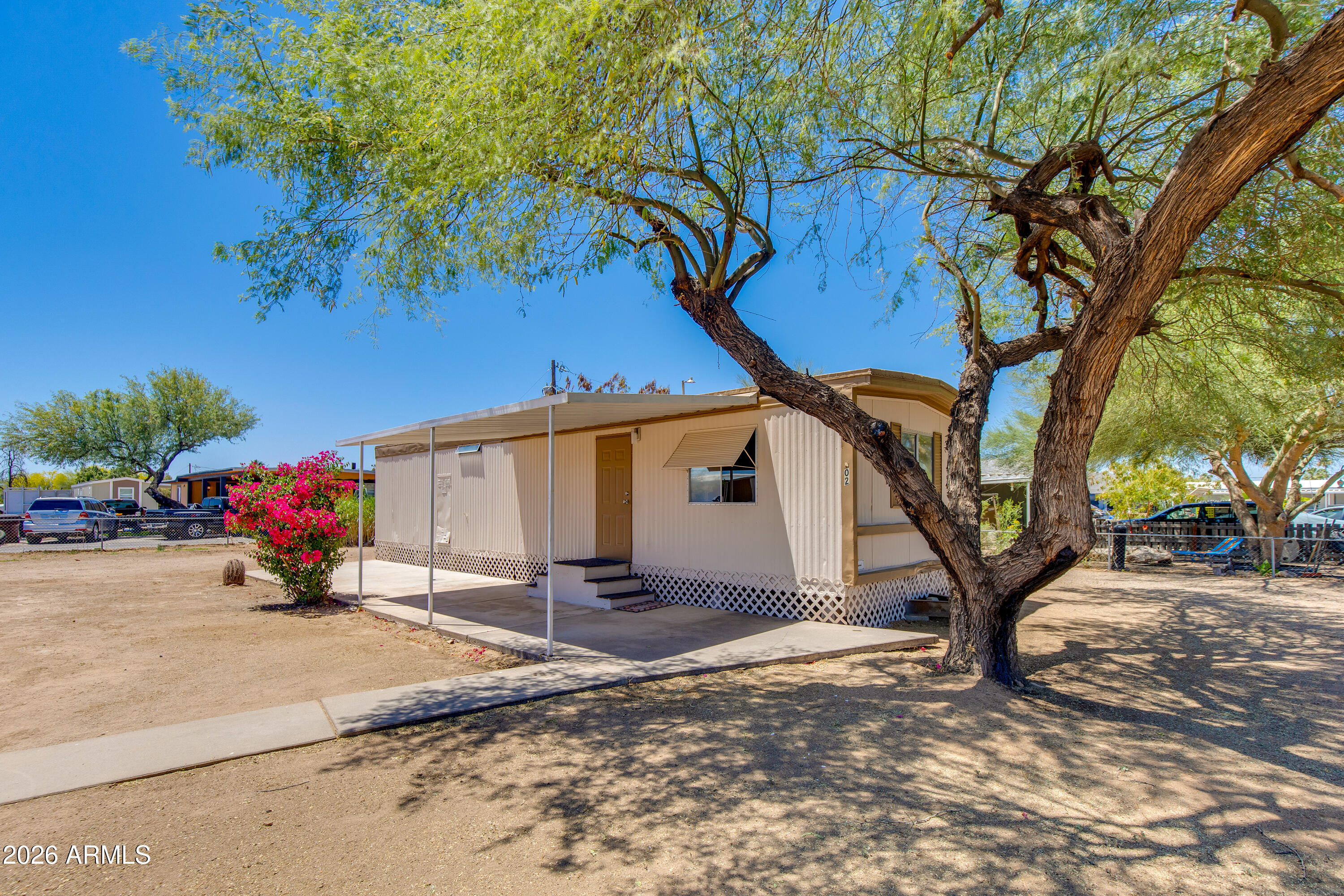 HAPPY TRAILS - Residential