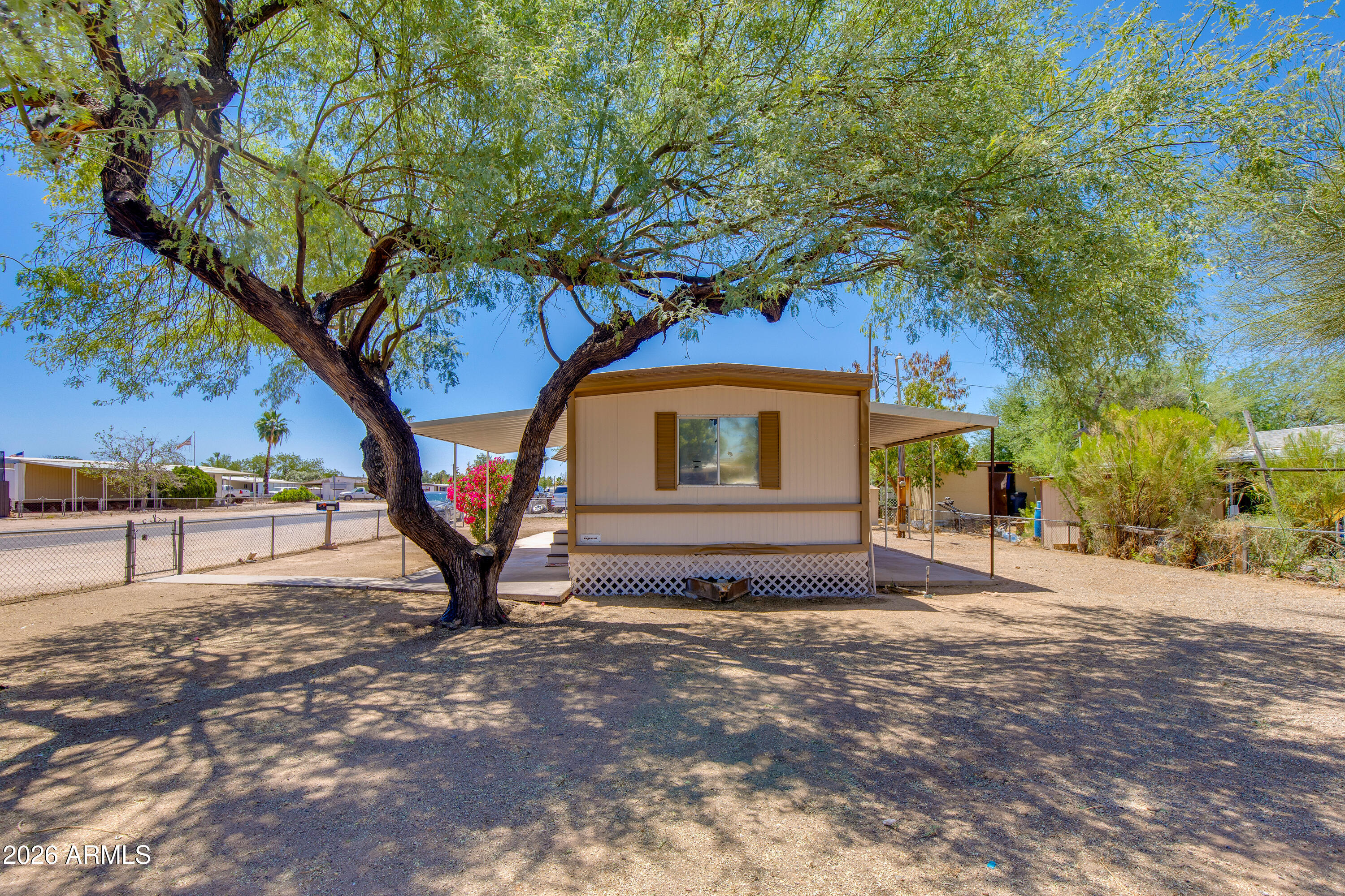 HAPPY TRAILS - Residential
