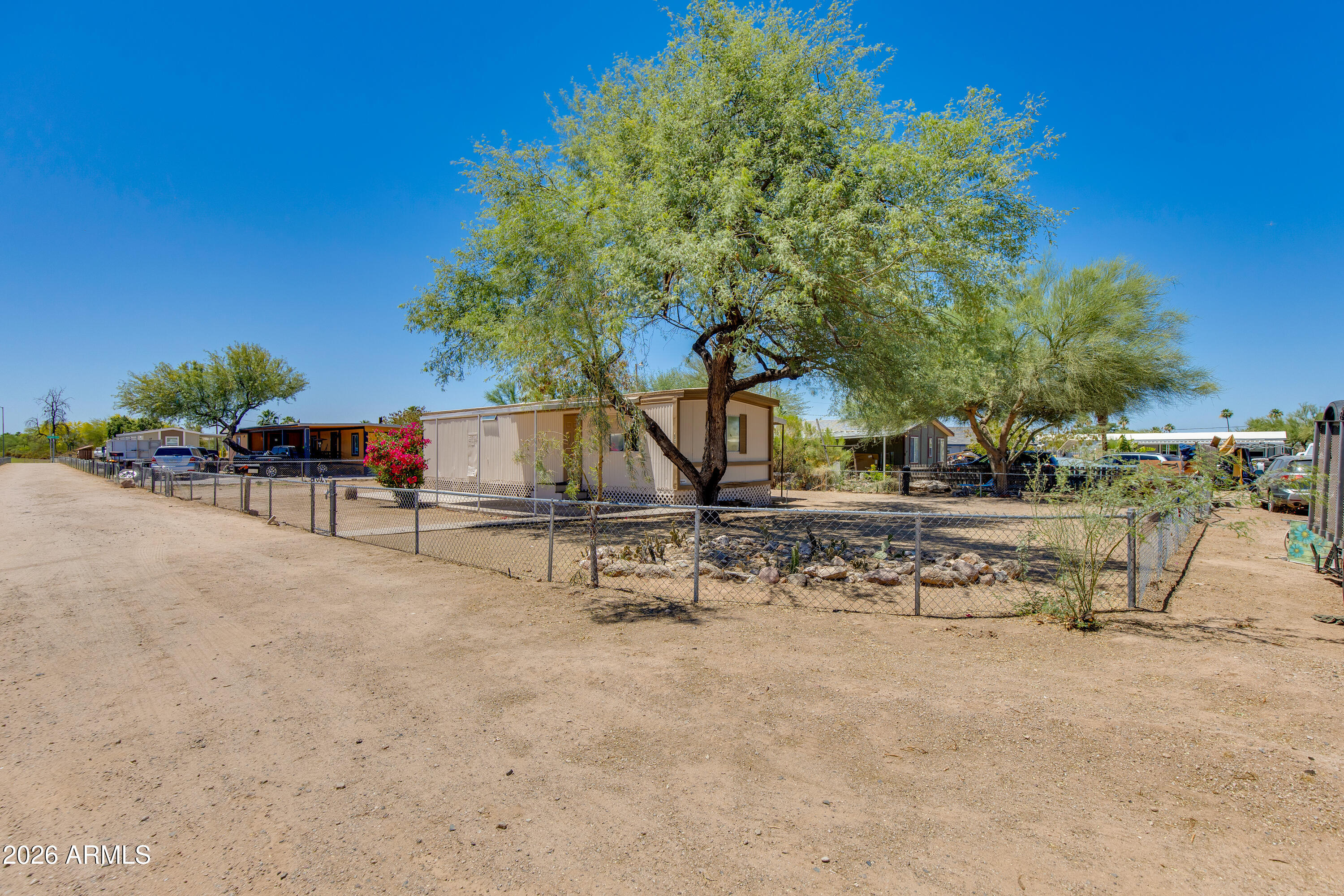 HAPPY TRAILS - Residential