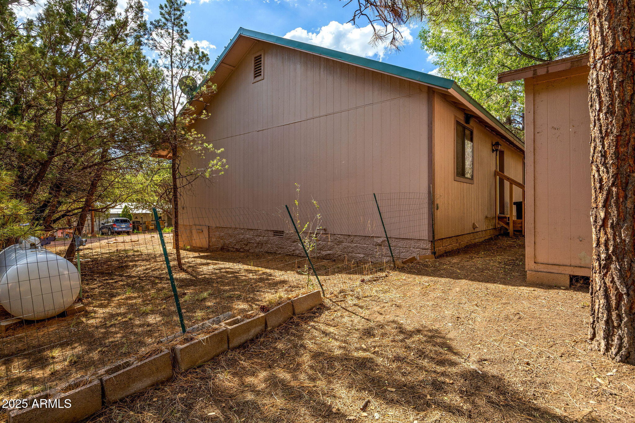 BUCKSKIN MOBILE HOMESITES - Residential