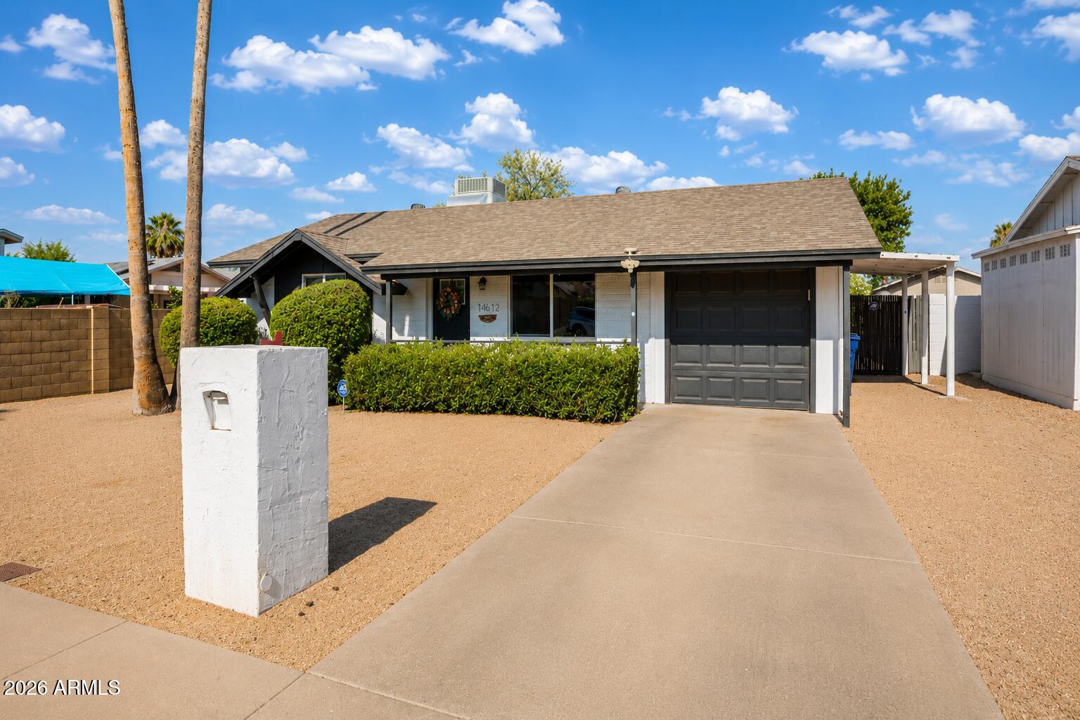 PARADISE VALLEY MANOR 3-B - Residential