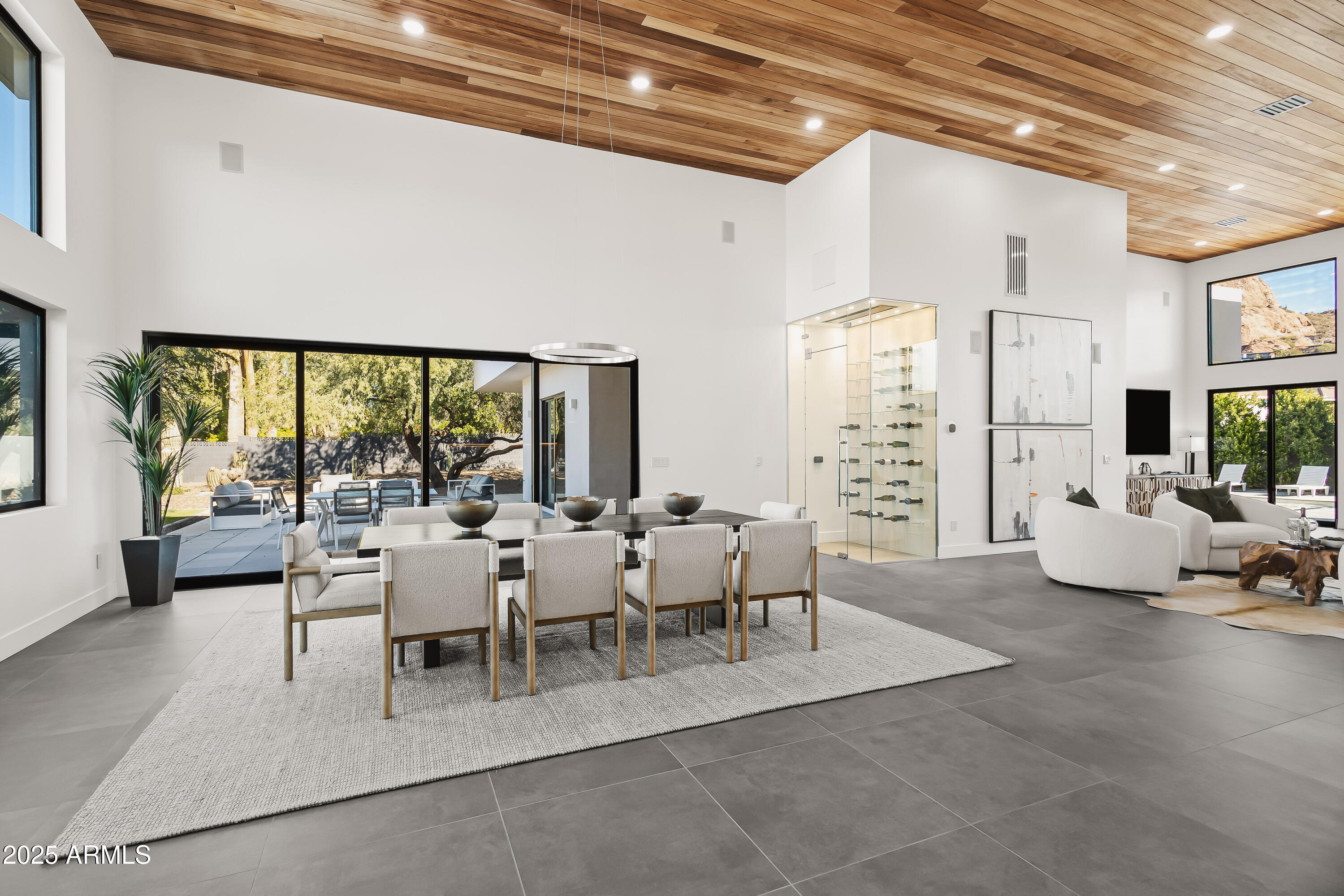 CAMELBACK SIERRA - Residential