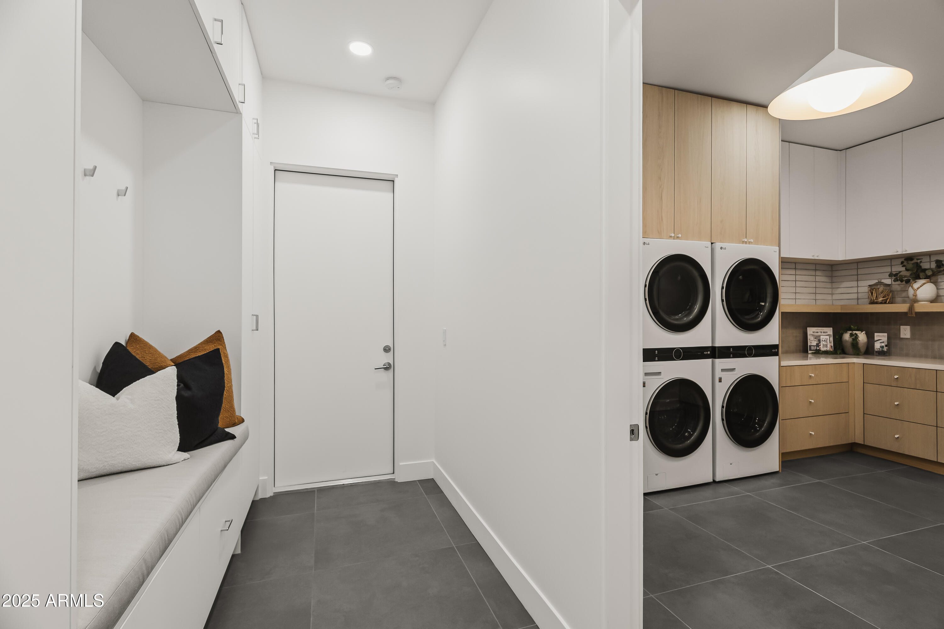 CAMELBACK SIERRA - Residential